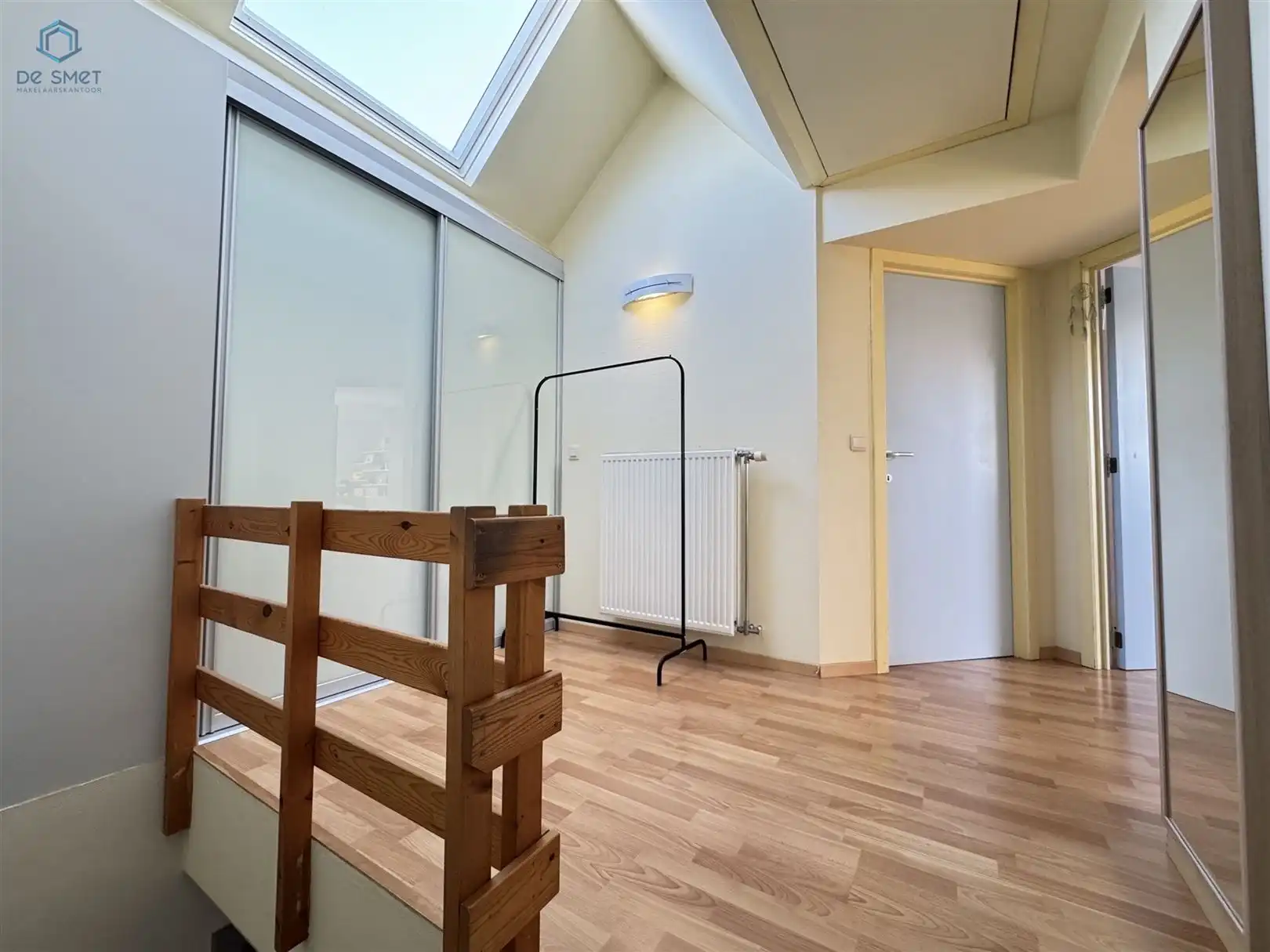 Verrassend ruime instapklare woning met 5 slaapkamers, garage en zonnepanelen! foto 17