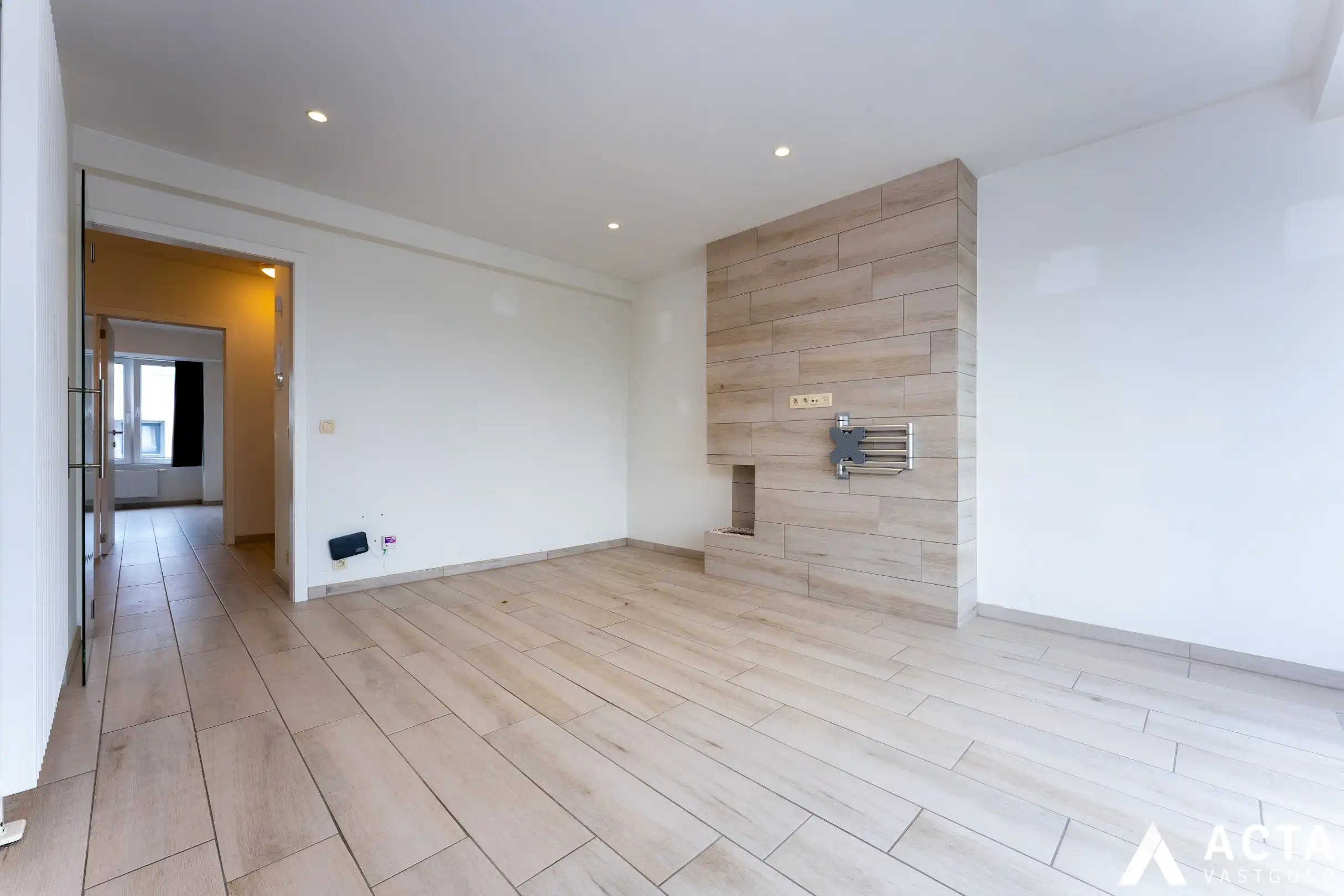 Instapklaar appartement met twee slaapkamers en parkzicht. foto 8
