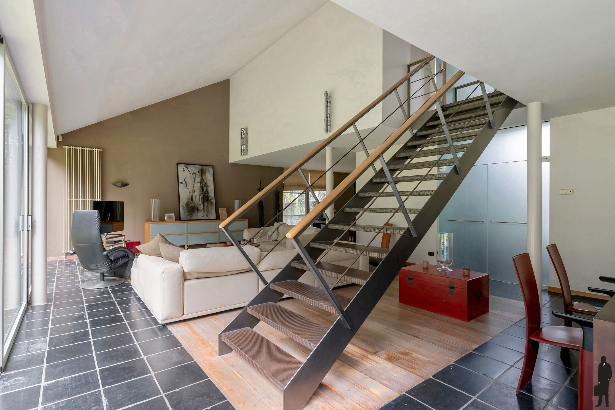 Moderne woning op perceel van ca. 3.500m² foto 6