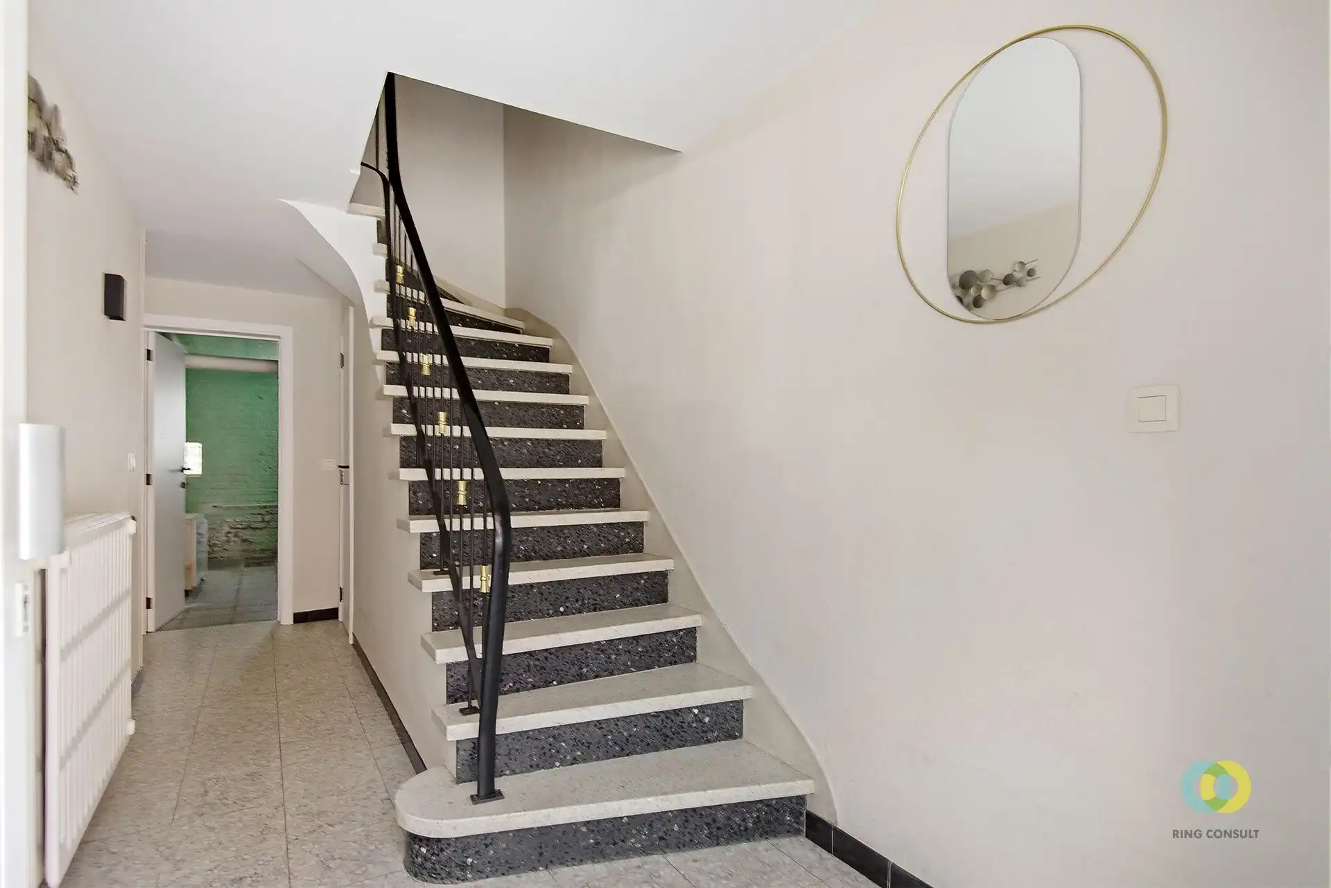 Bel-etage in een rustige doodlopende straat foto 2
