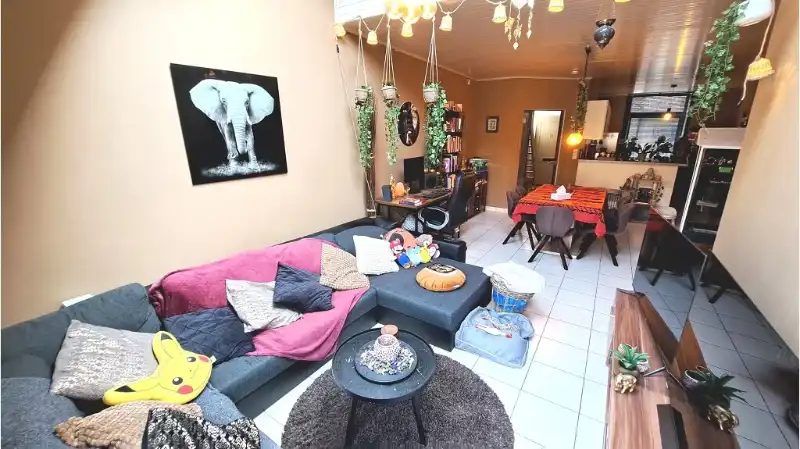 Comfortabele 2-slaapkamerwoning met Terras en Tuintje te koop in Brugge foto 3