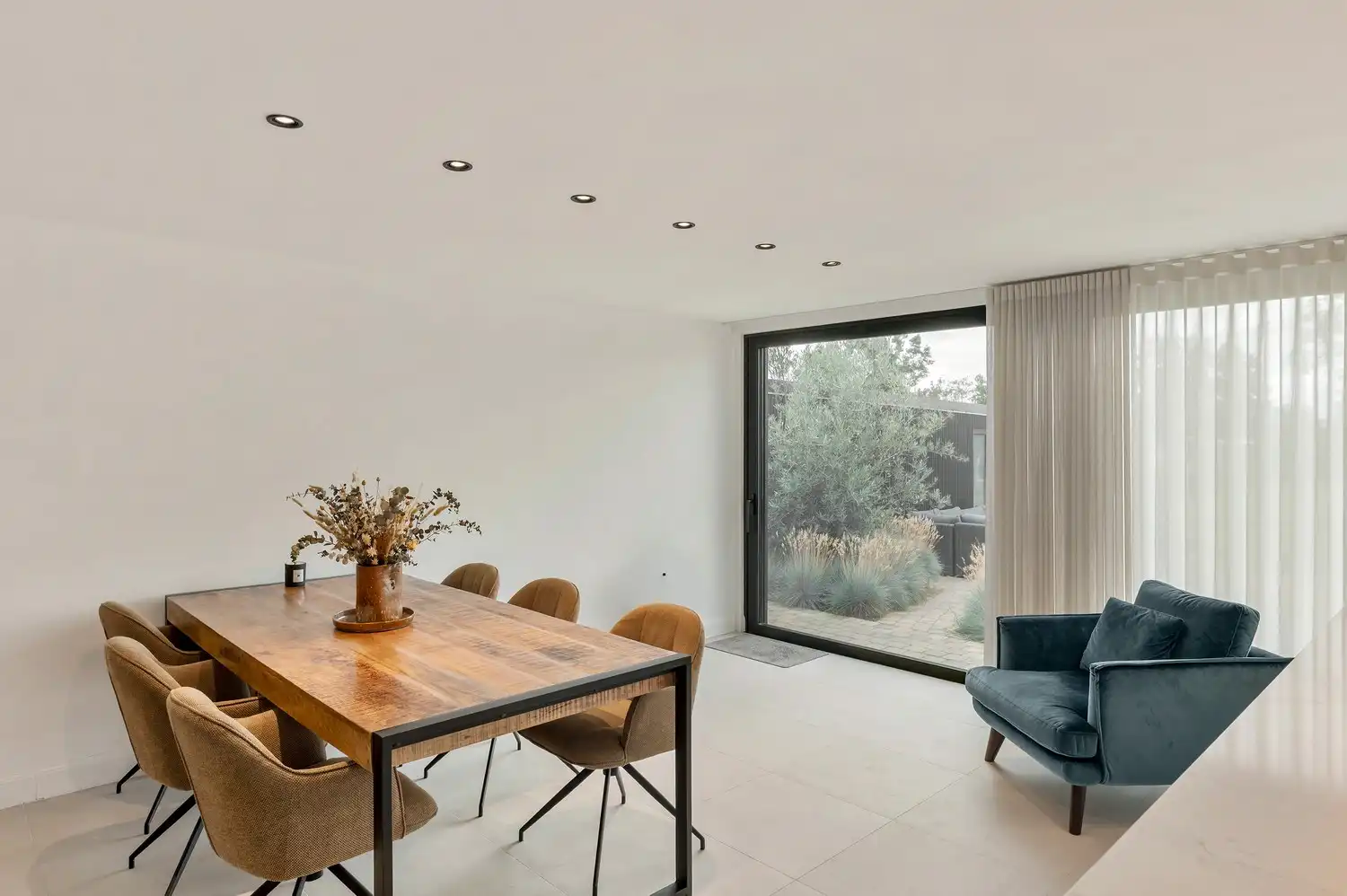 Instapklare gezinswoning met 4 slaapkamers op een perceel van 897 m² nabij het centrum van Itegem foto 13