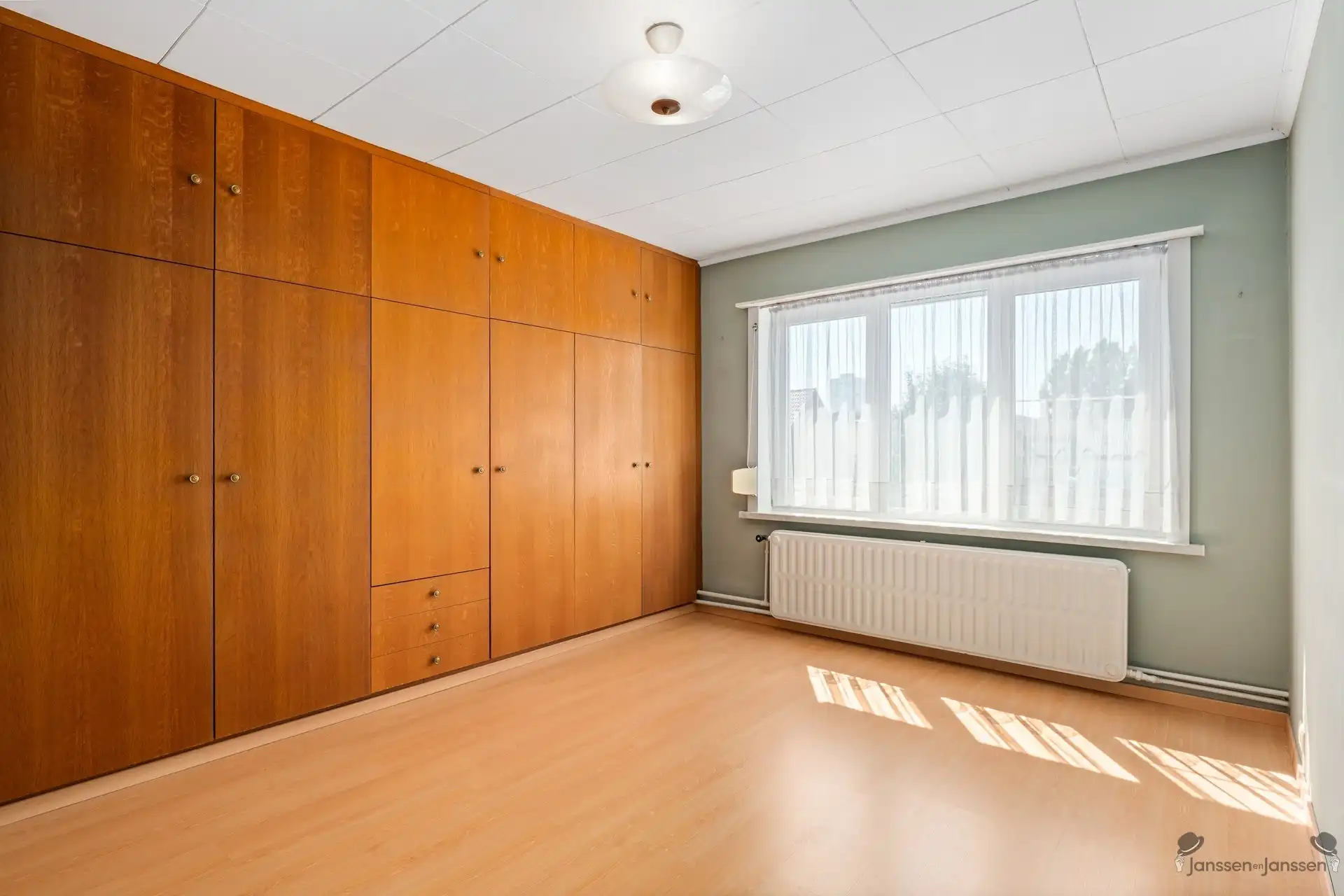 Op te frissen bel-etage met 3 slpk's in Schoten foto 10