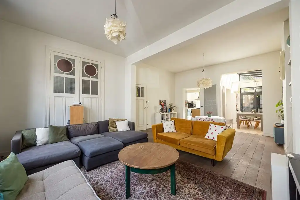 Prachtig, uitzonderlijke herenwoning met zonnige tuin foto {{pictureIndex}}