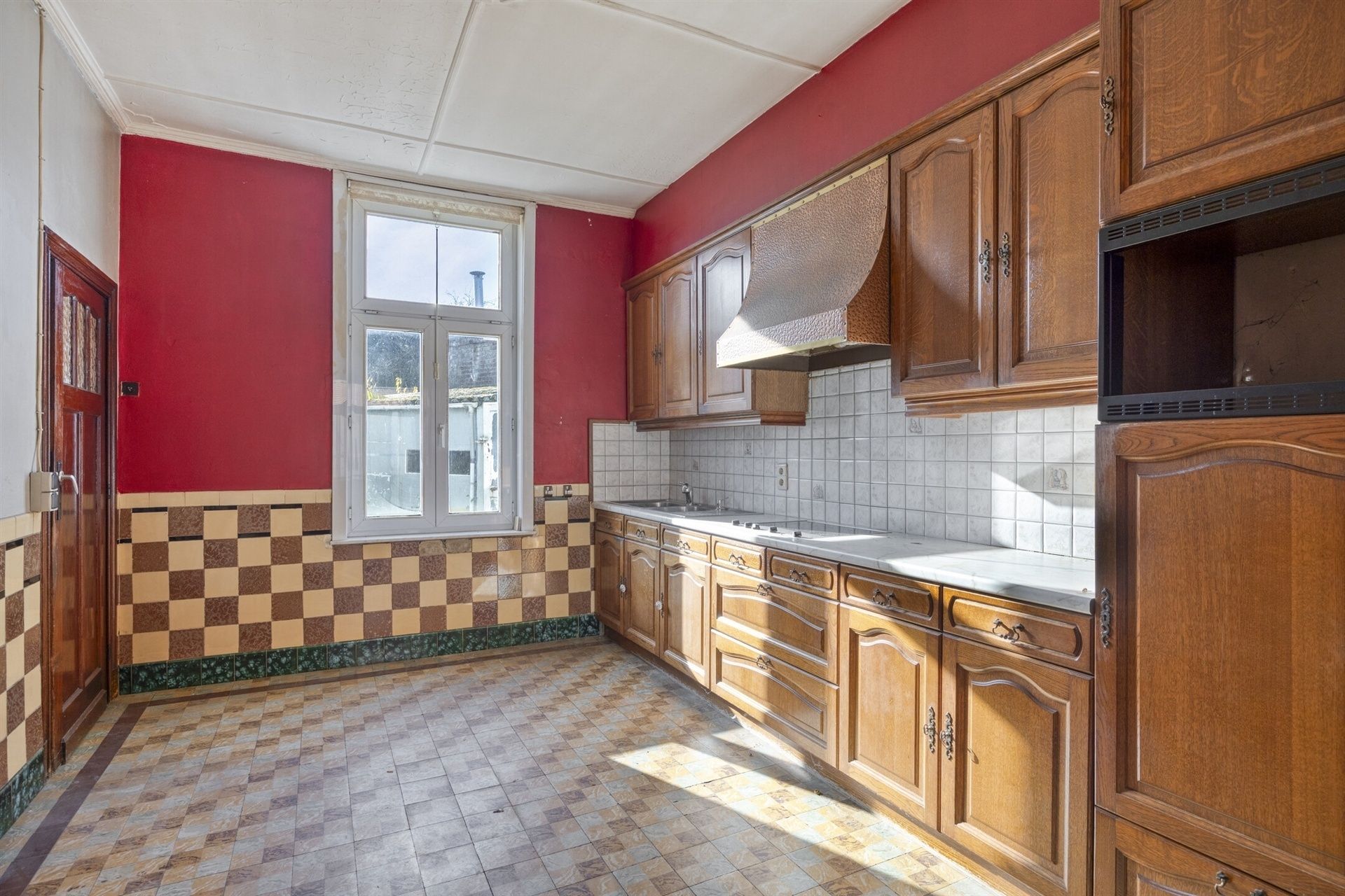 Te renoveren woning in centrum Mollem foto 7