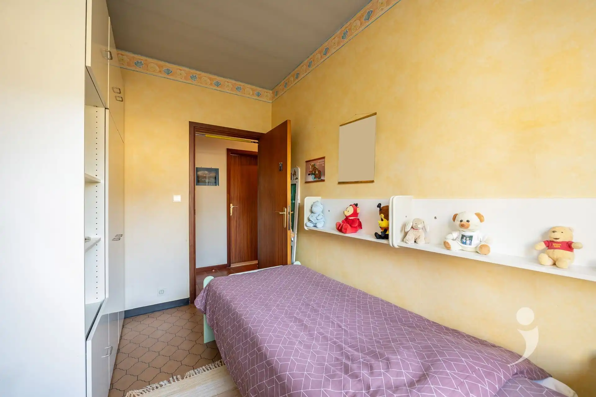 Ruime bungalow op een mooi perceel! foto 17