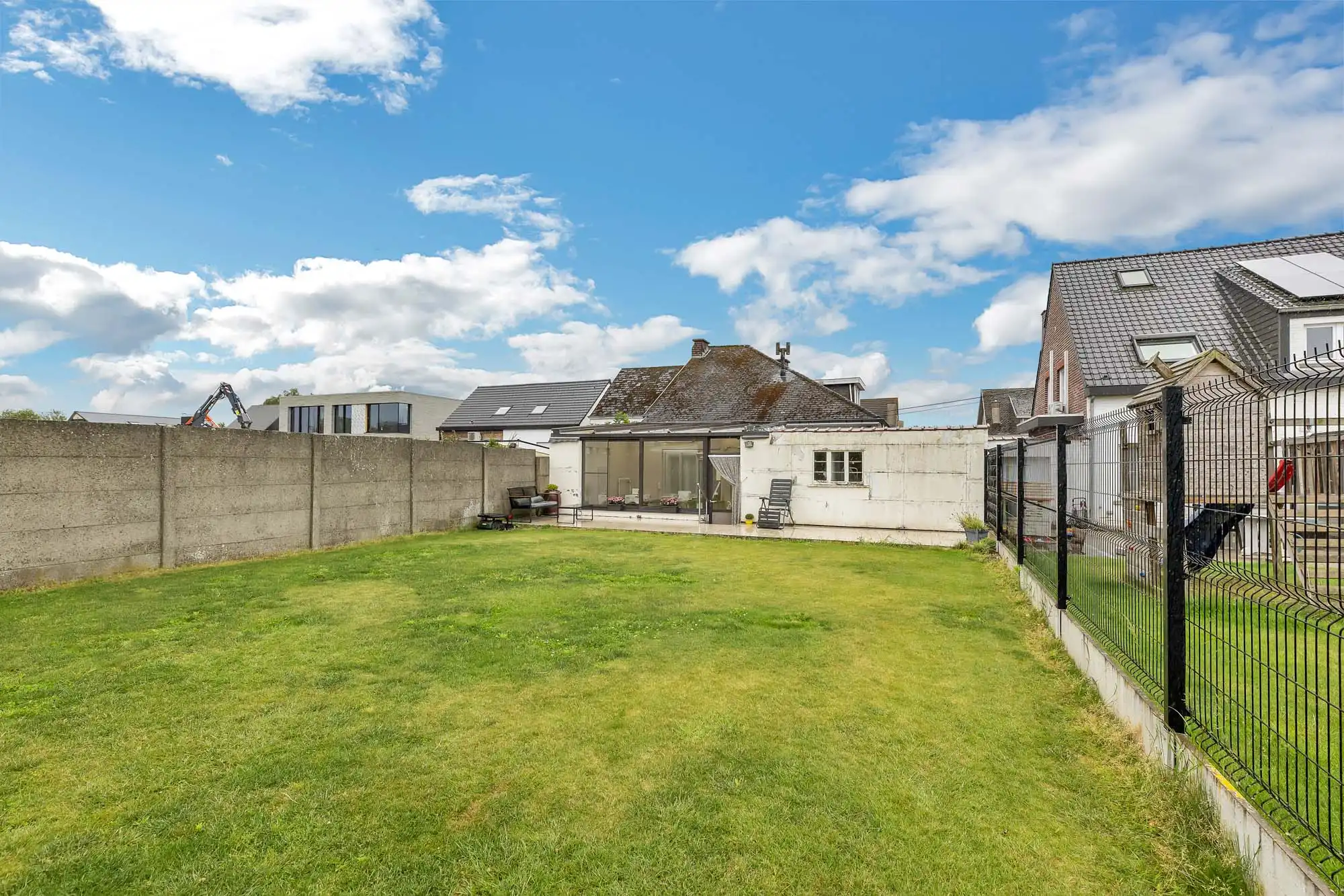 Goed onderhouden gelijkvloerse woning met garage en tuin foto 21