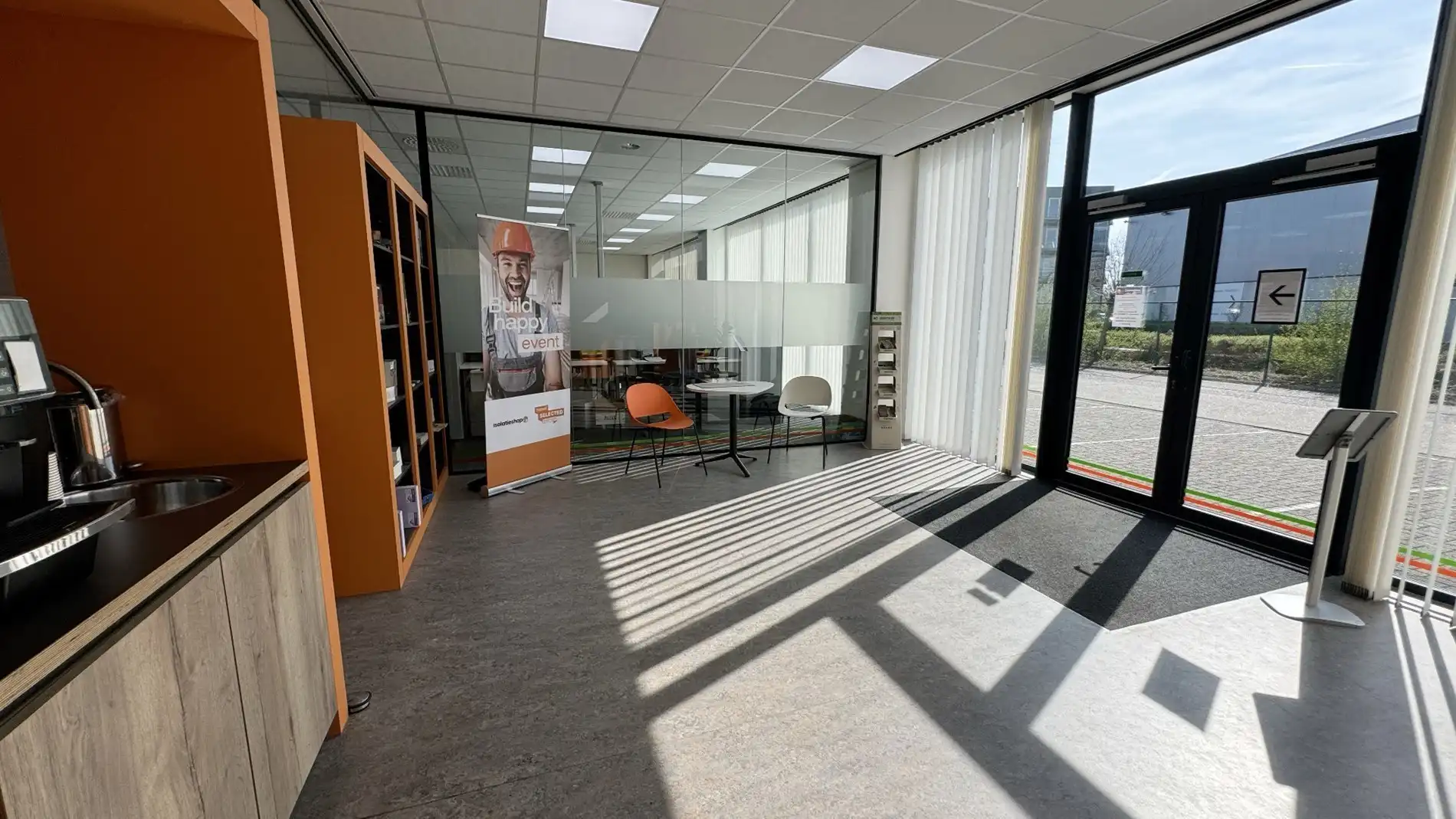 Loods met kantoor te huur nabij E19 in Mechelen foto 15