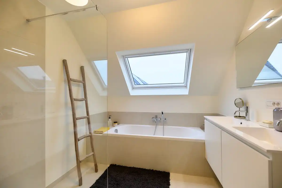 Afgewerkte halfopen nieuwbouwwoning te Roeselare foto 14