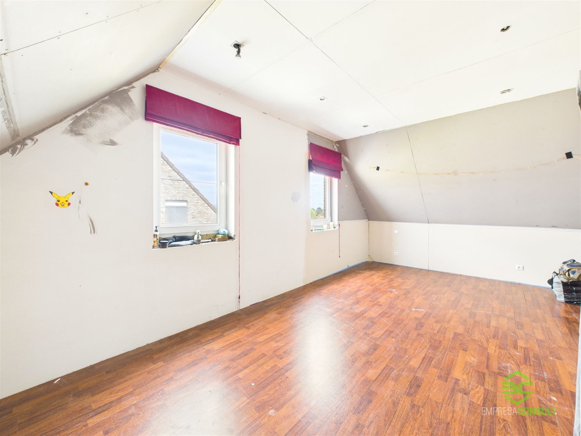 Ruime gezinswoning met 4 slpk in een doodlopende straat! foto 17