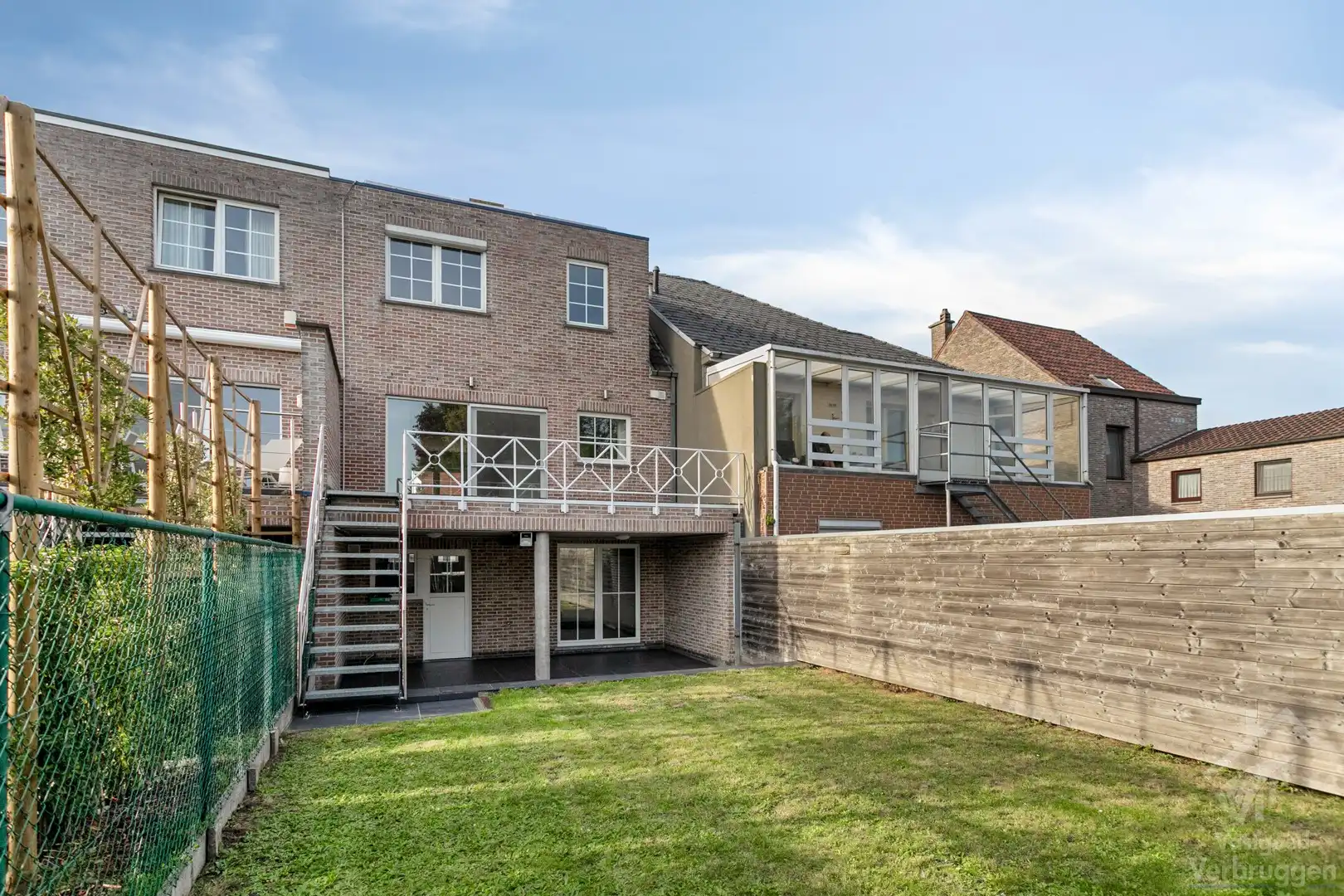 Instapklare moderne woning met 3 slaapkamers, bureau en dubbele garage foto 12