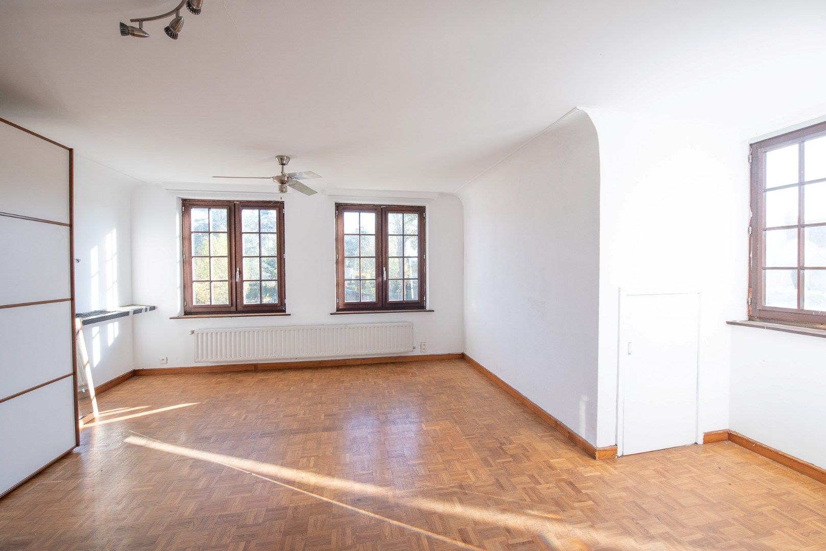 Ruime open bebouwing in Waregem met 4 slaapkamers en ruime tuin foto 10