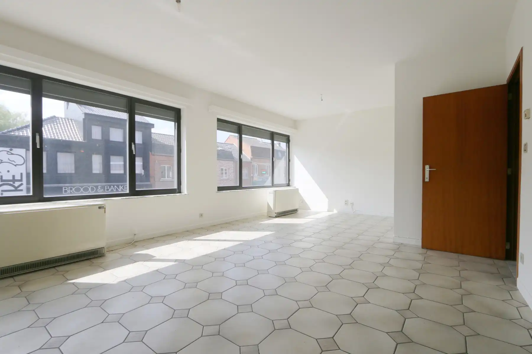 APP - 2 SLK - BALKON - GARAGE - CENTRAAL   foto 4