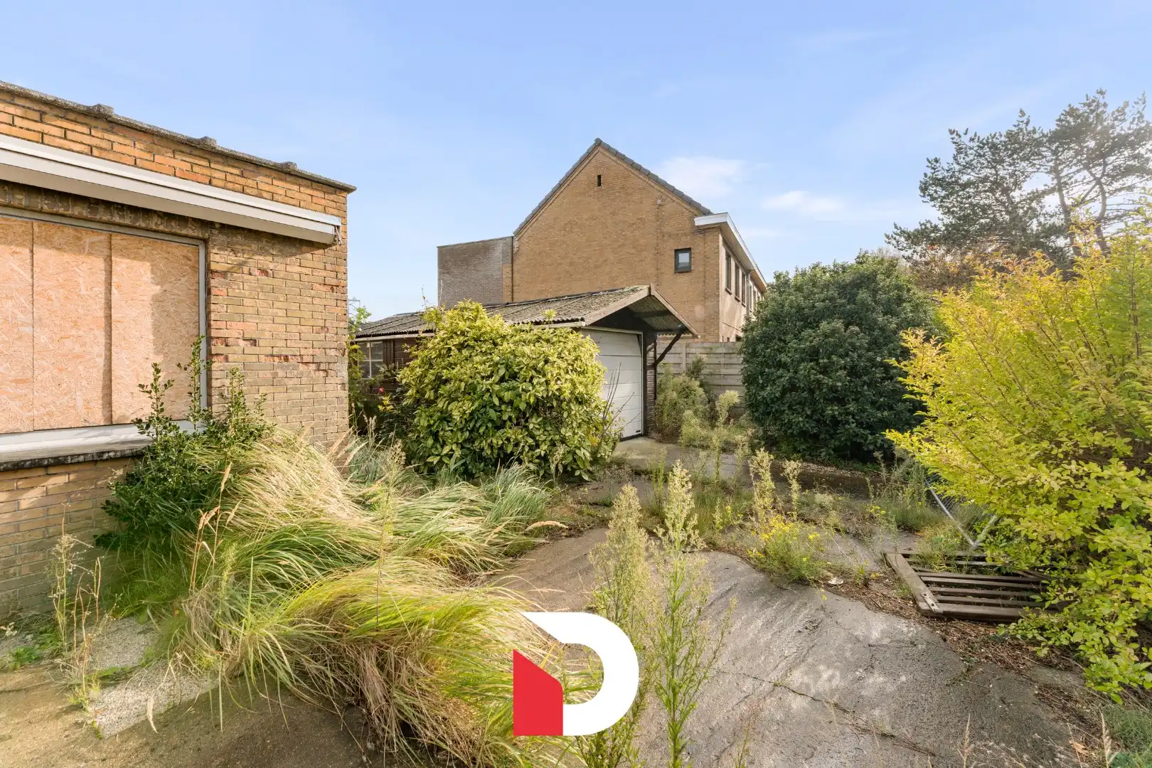 Te renoveren hoekwoning met garage en tuin  foto 16