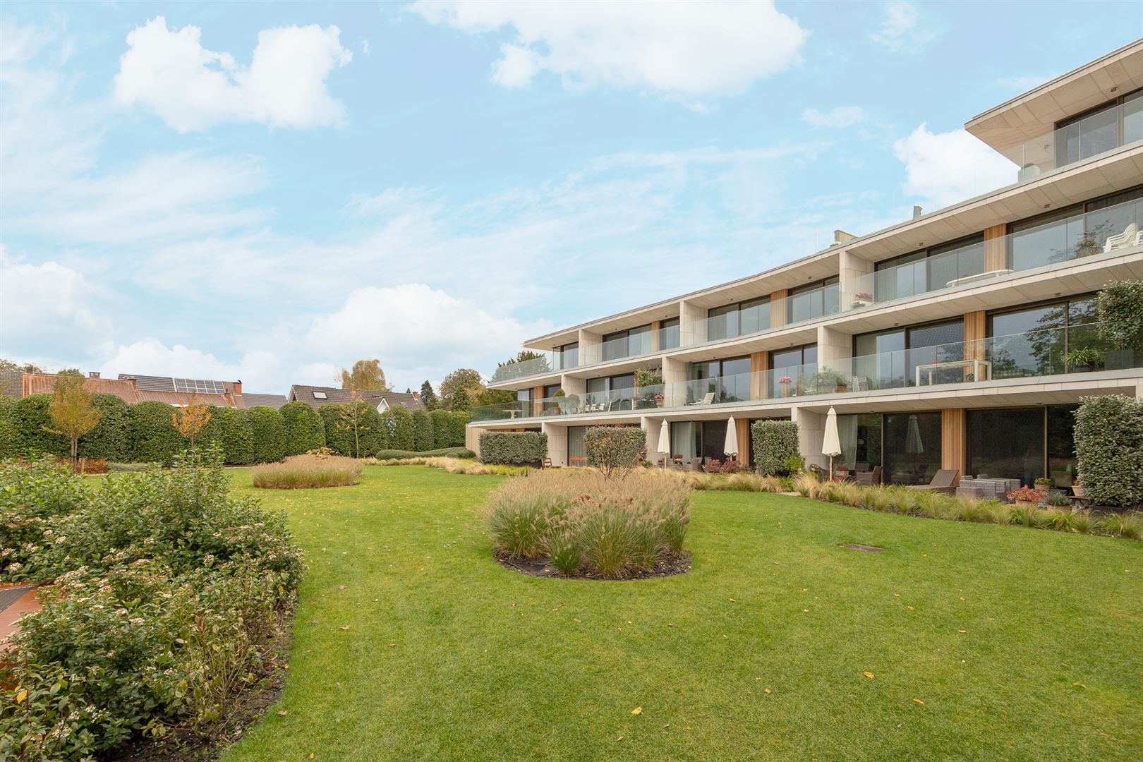 Luxe nieuwbouwappartement met terrassen foto 27