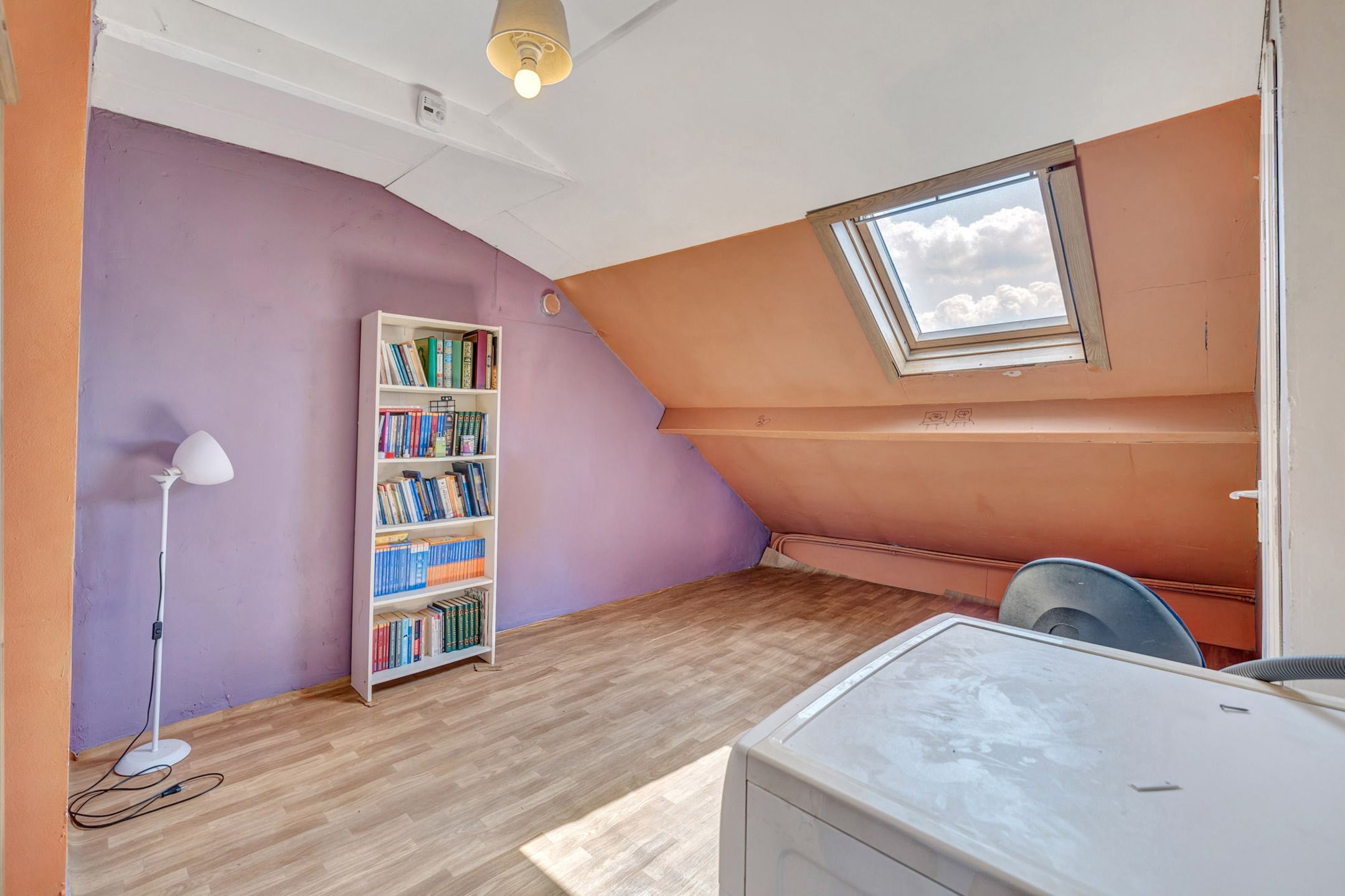 Instapklare handelsruimte met ruim triplex appartement  foto 12