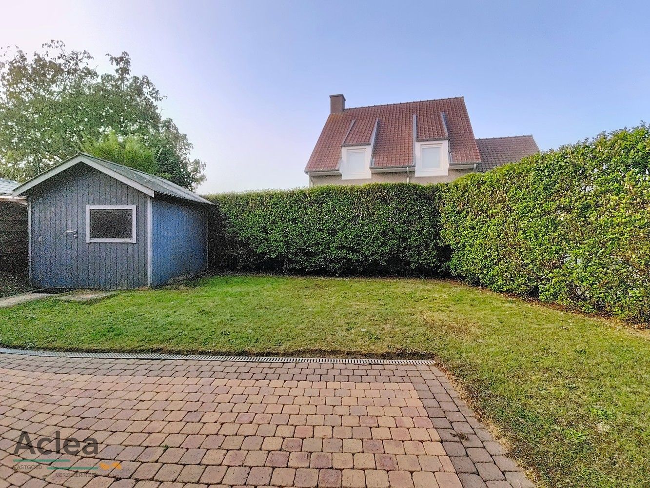 rustig gelegen halfopen woning foto 21
