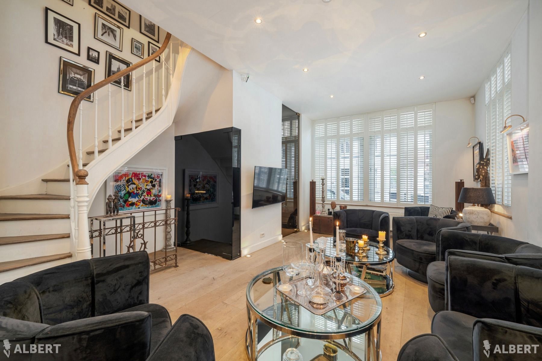 Luxueus gerenoveerd herenhuis in hartje Brugge foto 14