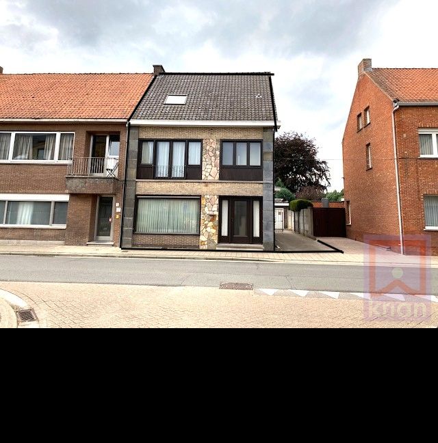 INVESTERINGSPAND CENTRUM GEEL : 7 VERHUURDE studentenkamers topligging nabij campus Thomas More met tuin en garage. foto {{pictureIndex}}