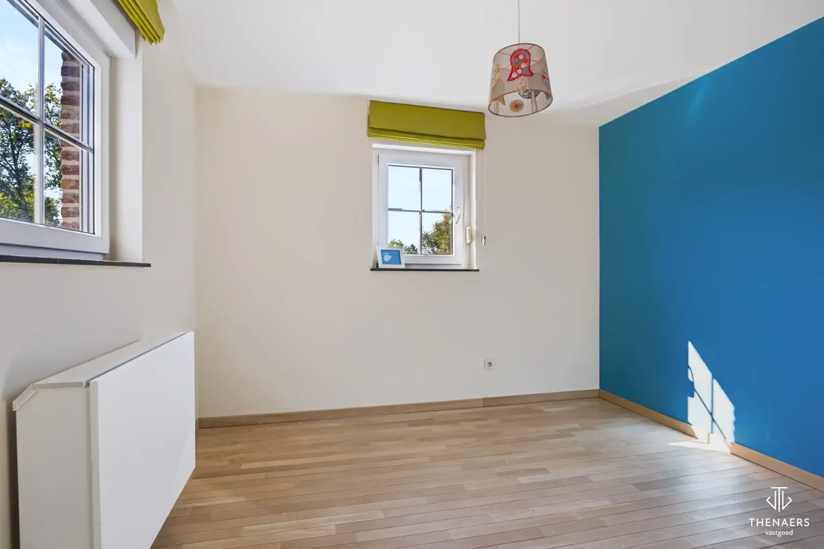 Ruime en karaktervolle woning met 4 slaapkamers, 2 badkamers en prachtige tuin – optioneel met achterliggende weide. foto 25