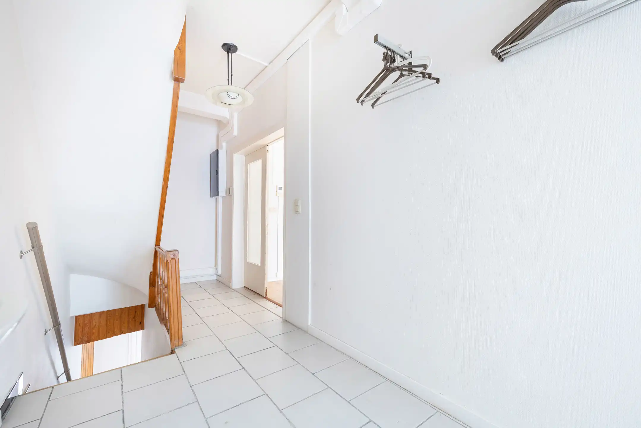 Huis met 5 slaapkamers + 2 studio's + opslagruimte  foto 9