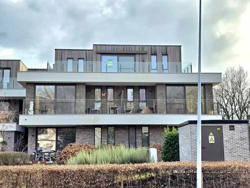 Instapklare assistentiewoning met een groot terras foto 2