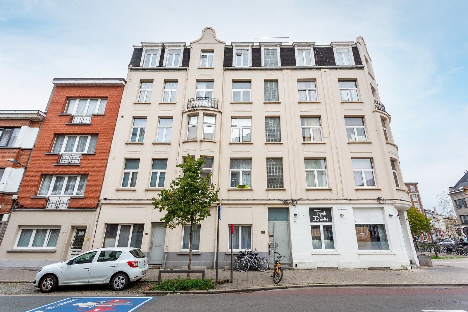 Opbrengsteigendom met 15 units, hoog rendement foto 26