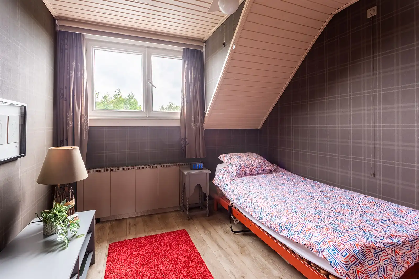 Instapklare bel-etagewoning met 3 slaapkamers en groene tuin foto 40