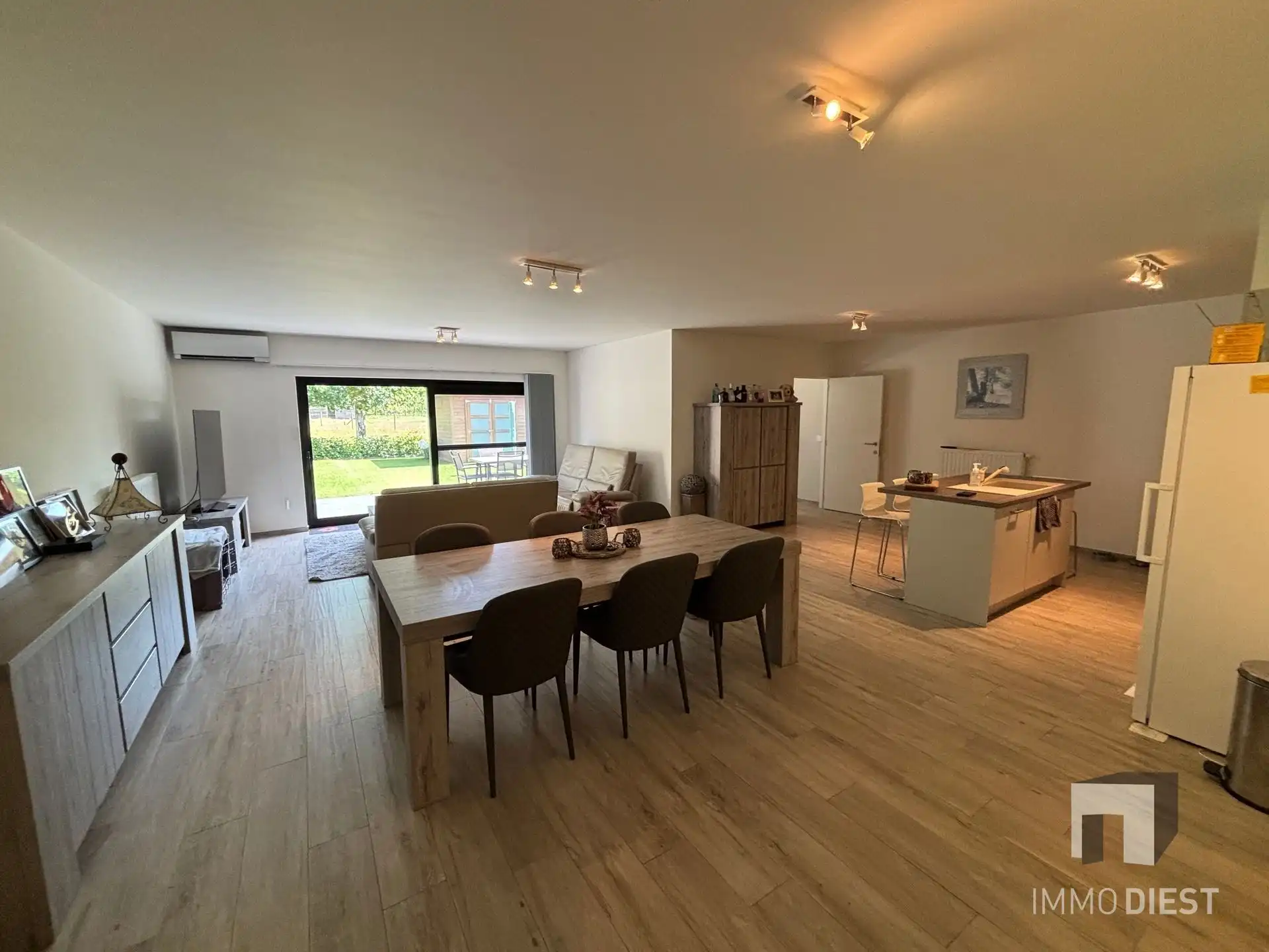gelijkvloers appartement met tuin, drie slaapkamers! foto 6