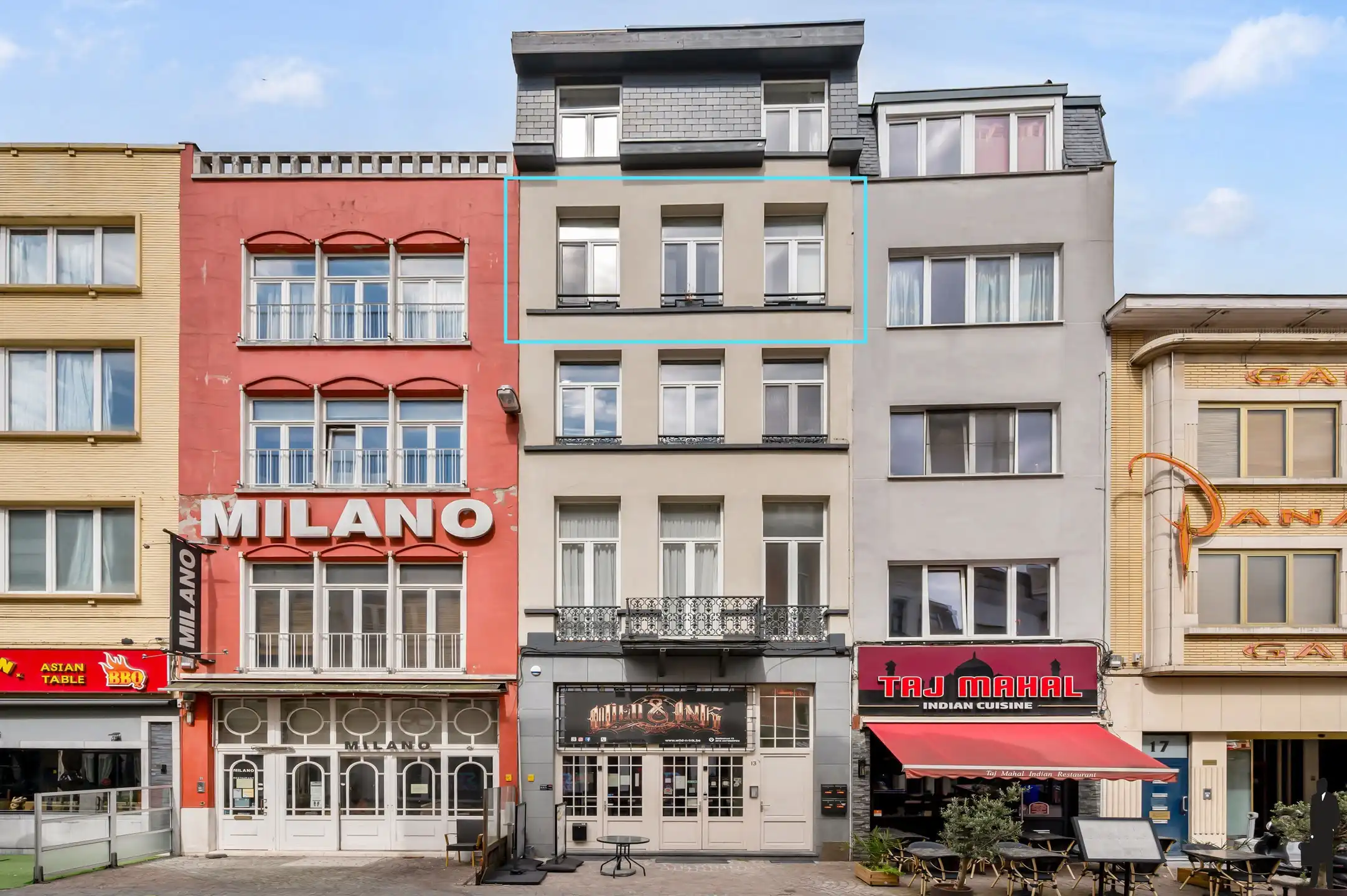 Instapklaar app. met terras nabij Centraal Station foto {{pictureIndex}}