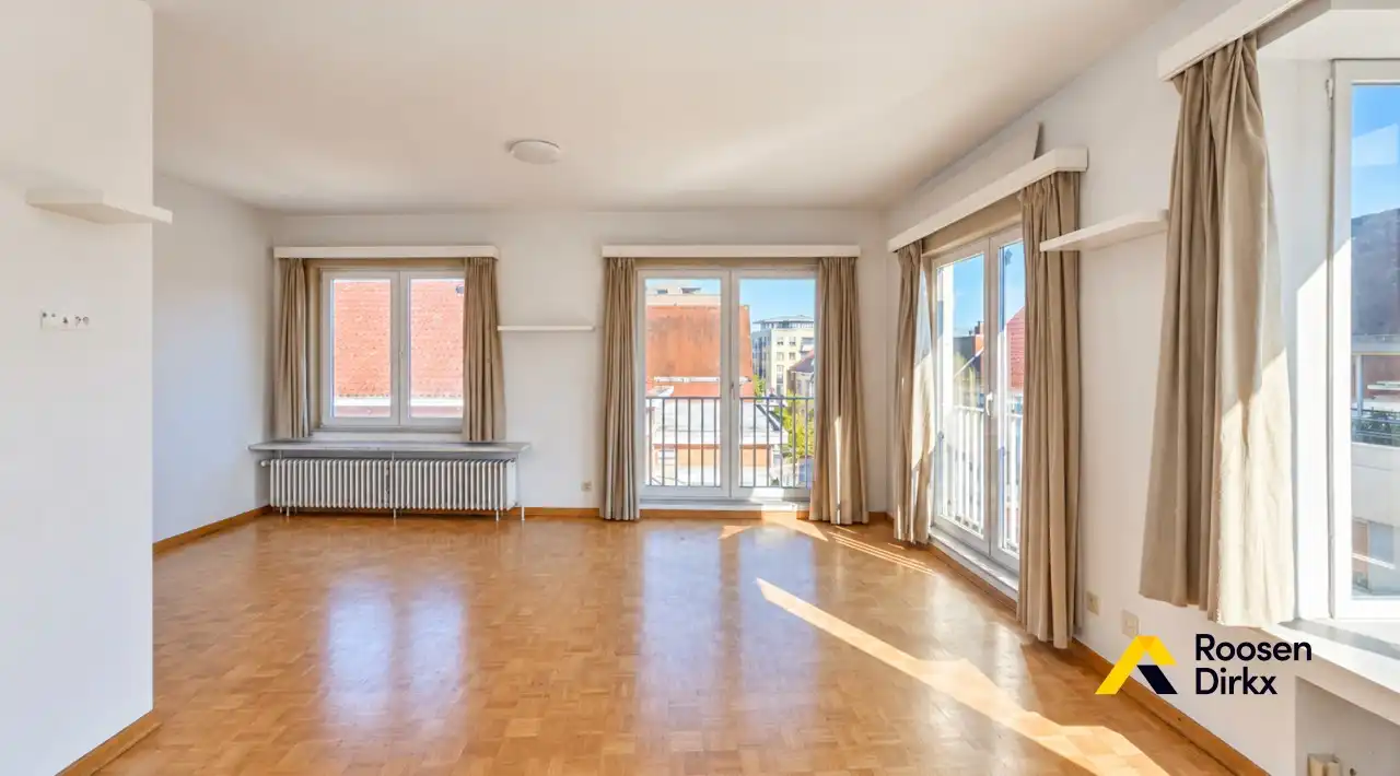 Appartement (95m²) met 2 slaapkamers in hartje Bree foto {{pictureIndex}}