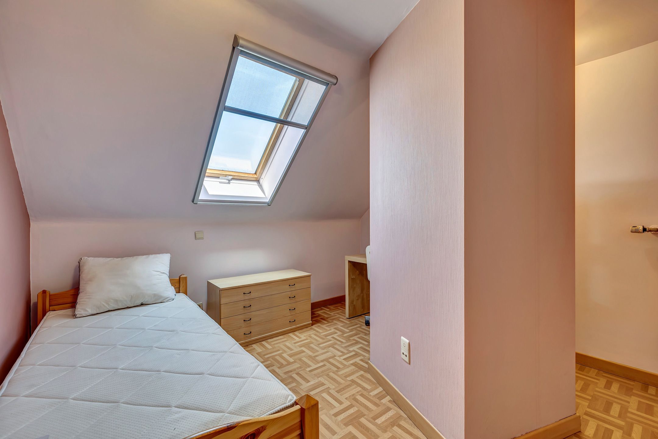 Gezellige, instapklare HOB met garage en tuin foto 28