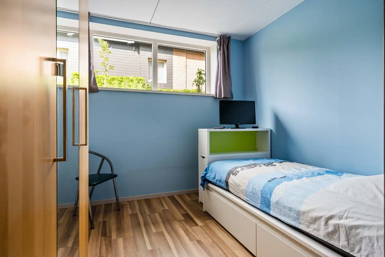 Ruim, energiezuinig appartement met souterrain, 4 slaapkamers, tuin en aanhorende grond in Wijnegem! foto 19