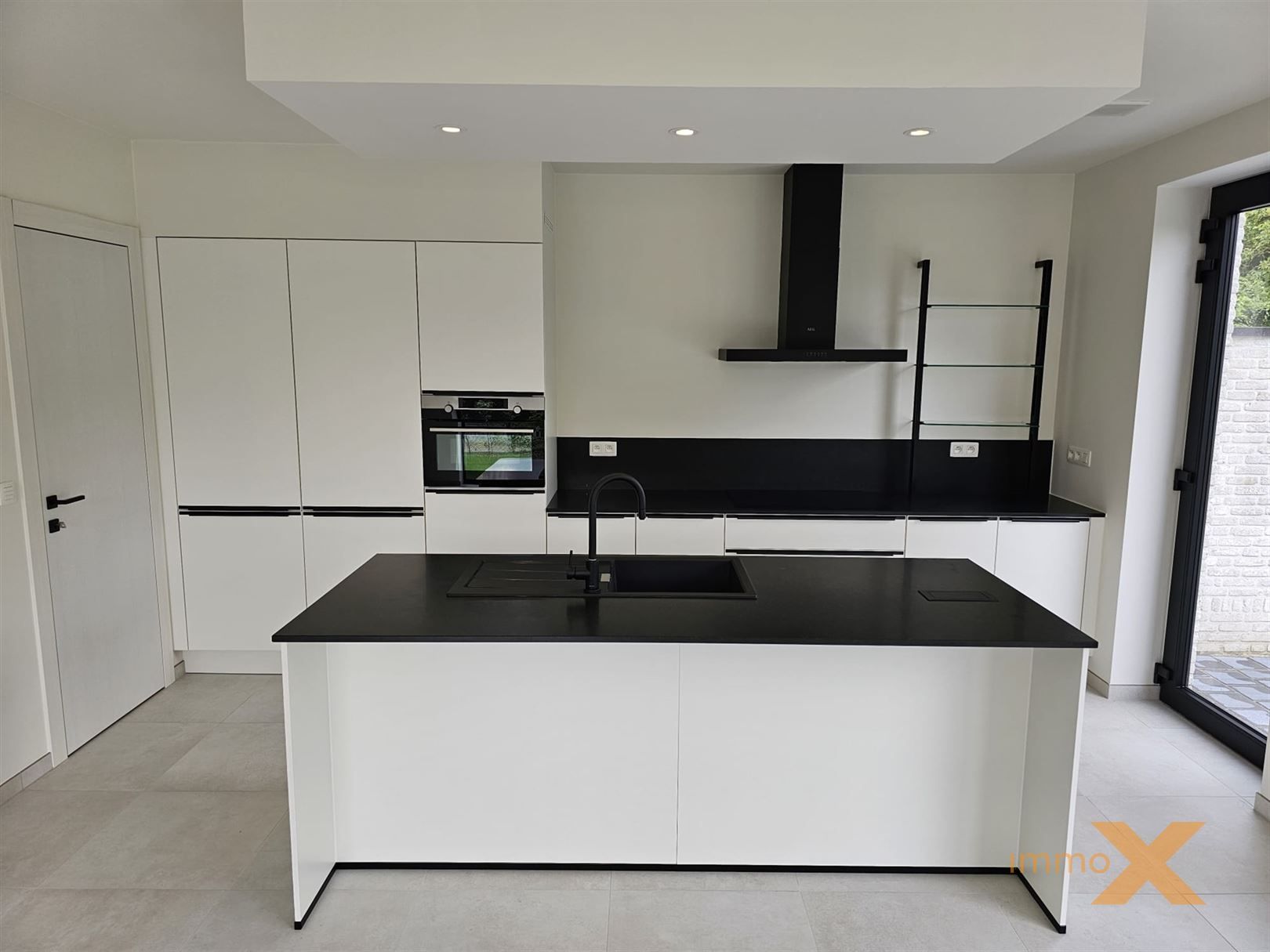 PRACHTIG AFGEWERKTE NIEUWBOUWWONING foto 9