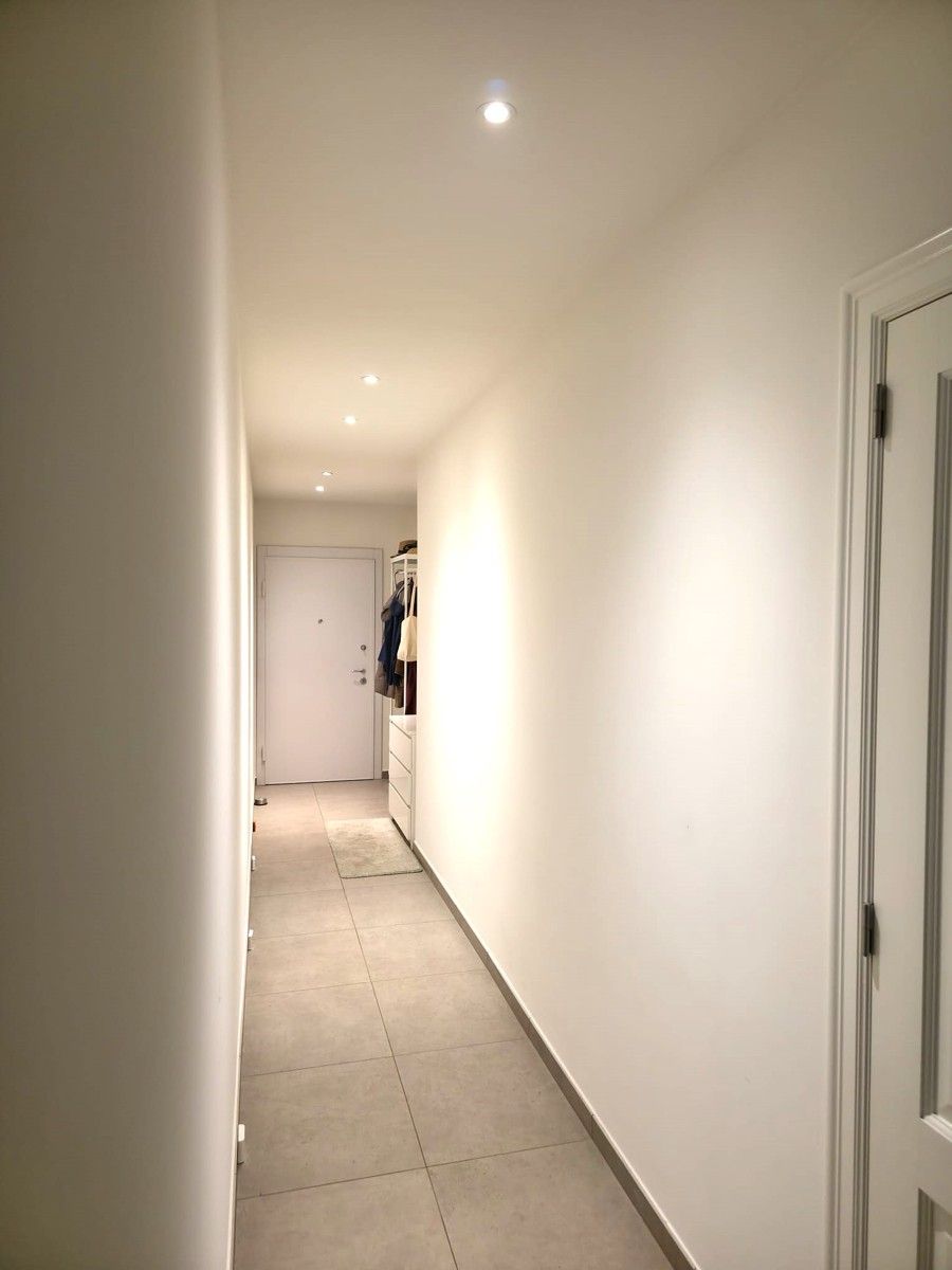 Prachtig appartement met 2 slaapkamers, ruim terras en garagebox in het hart van ’s-Gravenwezel foto 14