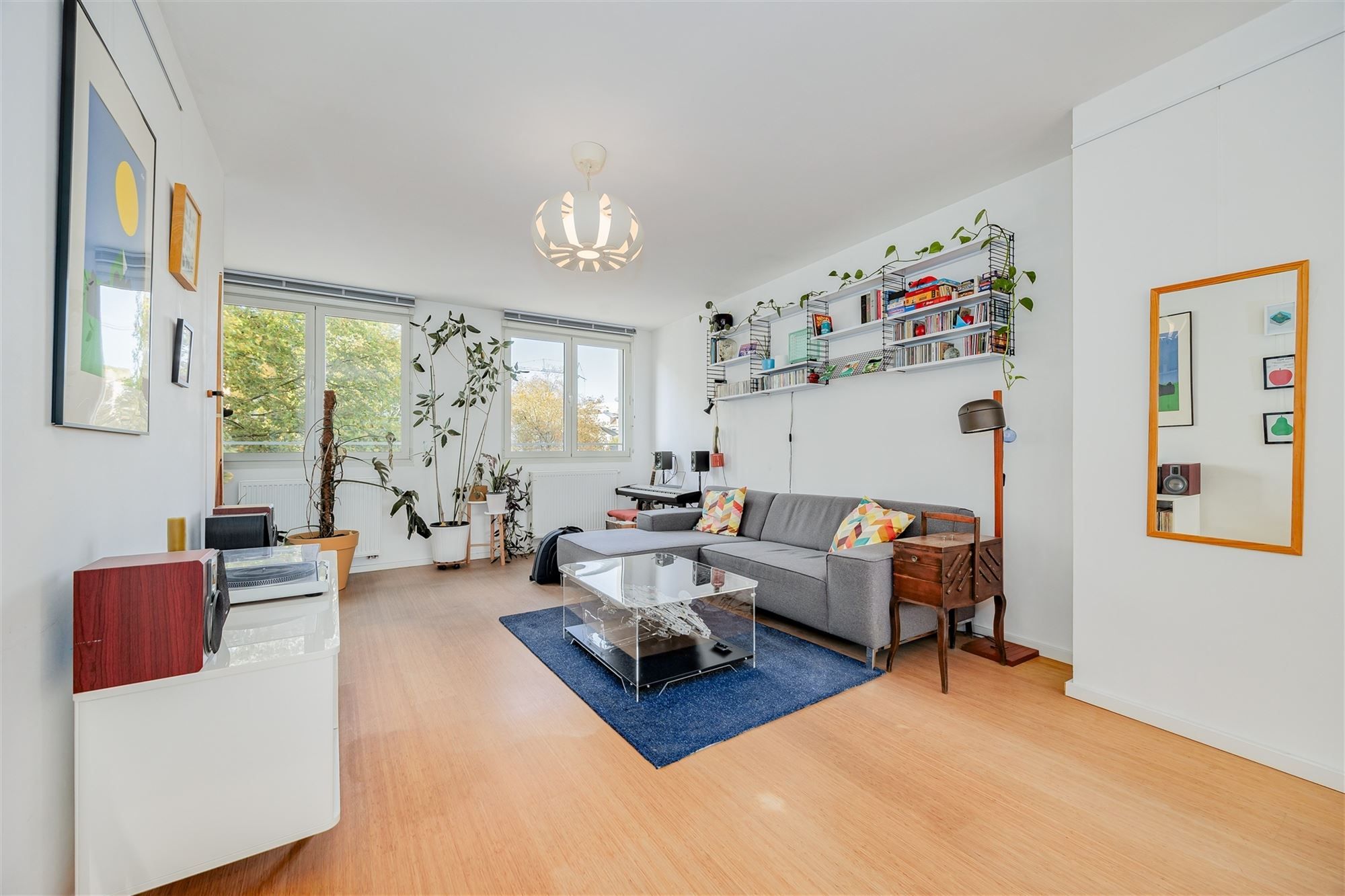 Unieke woning met 3 slk en groot terras aan een zonnig plein foto 11