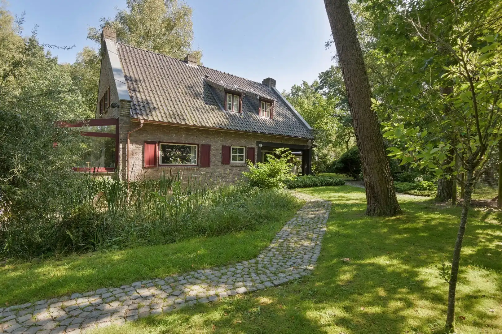 UITZONDERLIJKE VILLA MET GASTENVERBLIJF OP EEN PRESTIGIEUZE LOCATIE TE REKEM ! foto 34