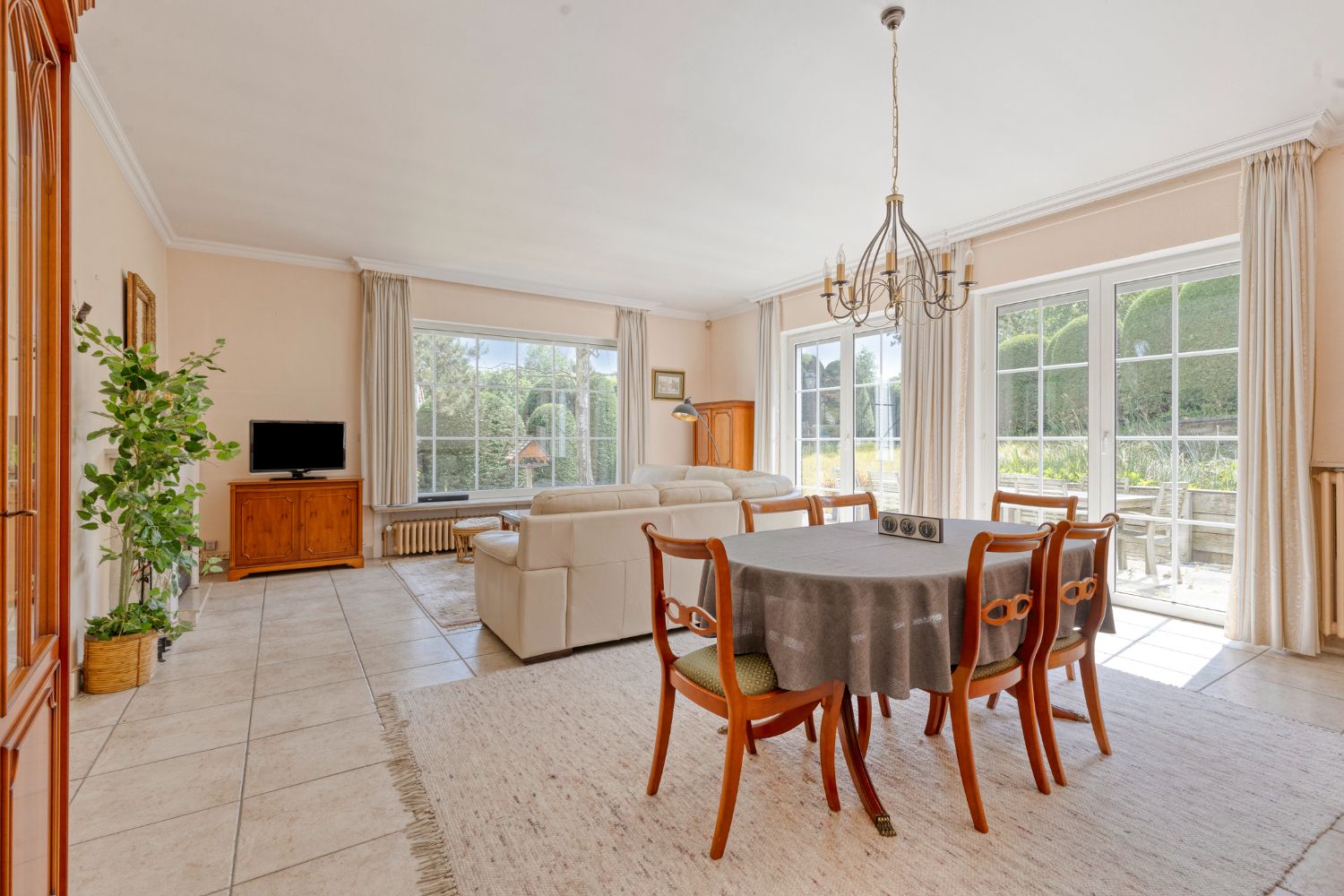 Exclusieve villa met zwembad in de gegeerde Simli-wijk te Nieuwpoort foto 4