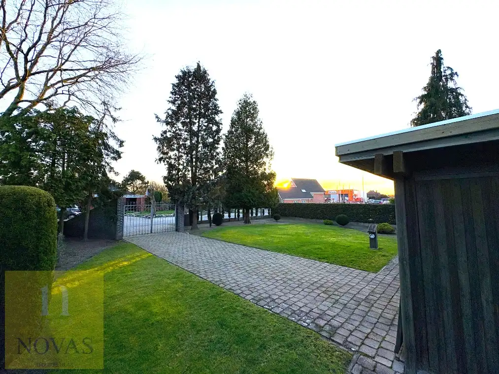 bouwgrond 5are64ca, pal aan het centrum in heel rustige straat foto 7