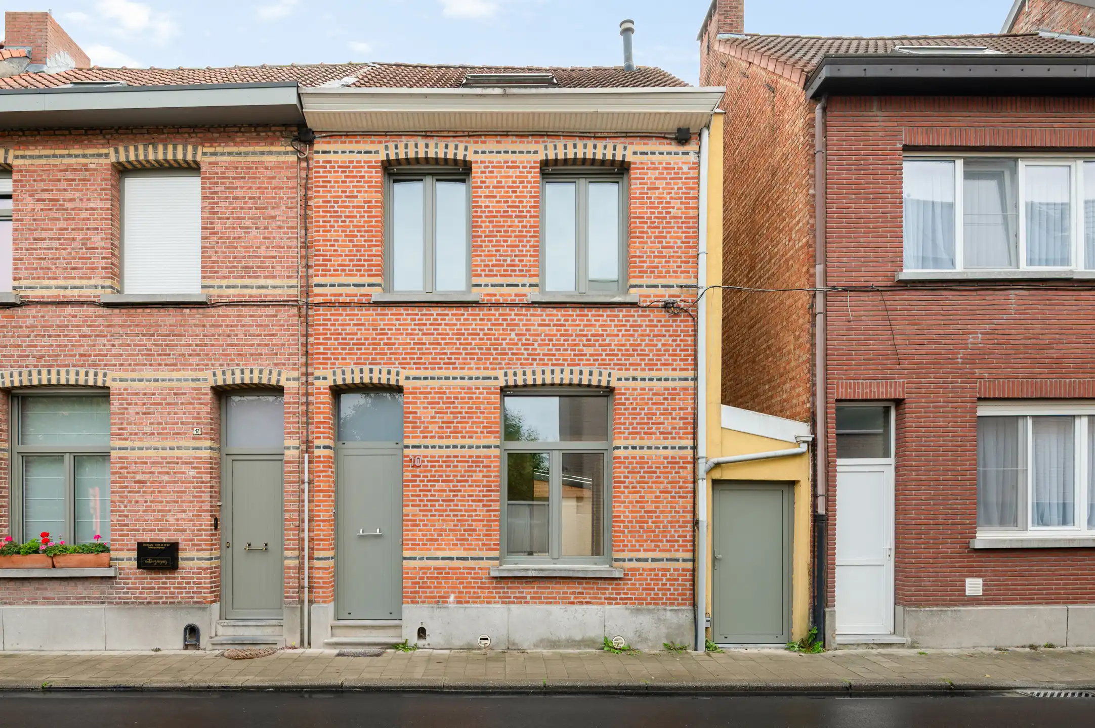 Prachtig gerenoveerde woning in het centrum van Aartselaar foto {{pictureIndex}}