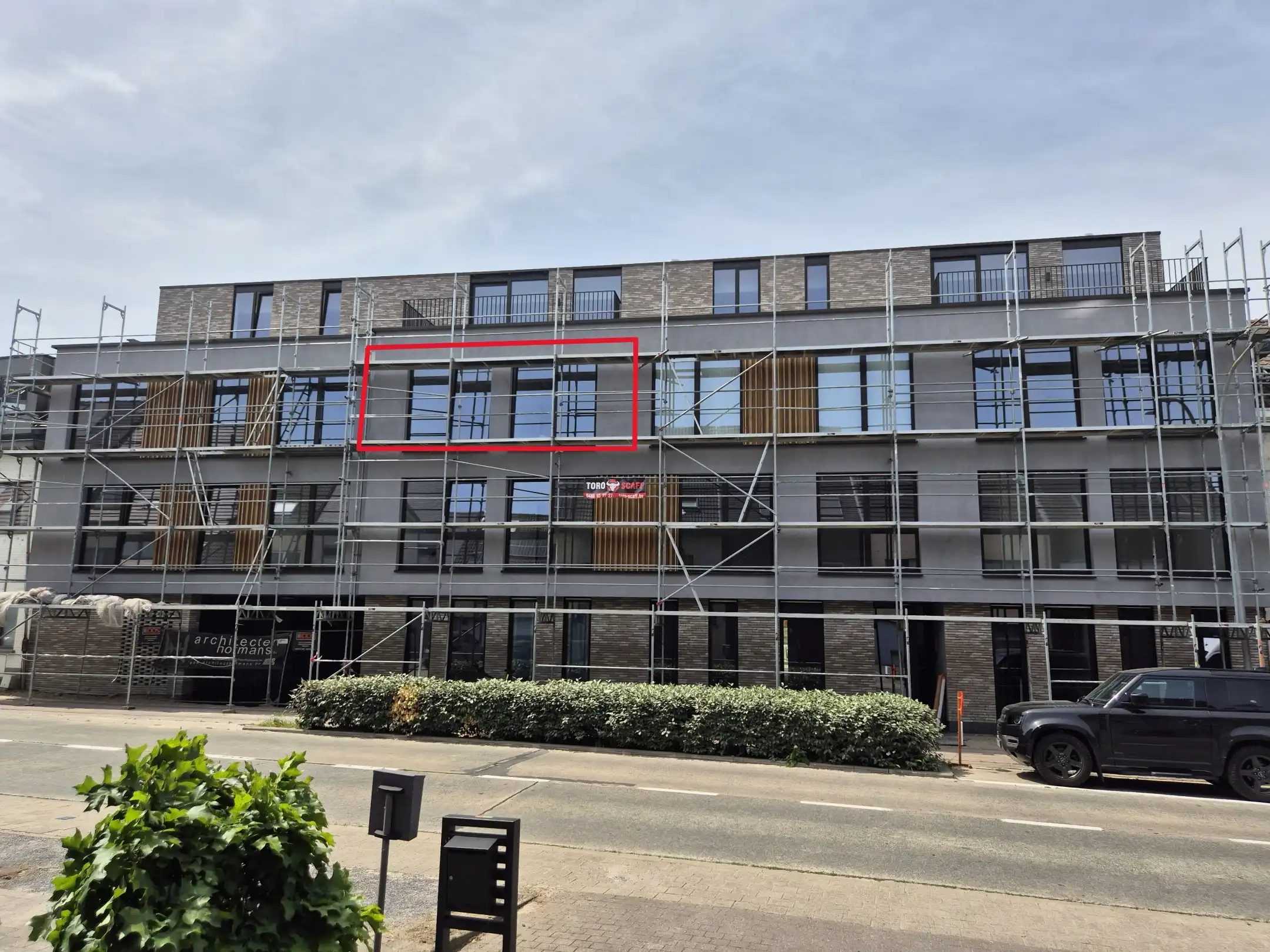 Nieuwbouwappartement met 2 slaapkamers en terras foto {{pictureIndex}}