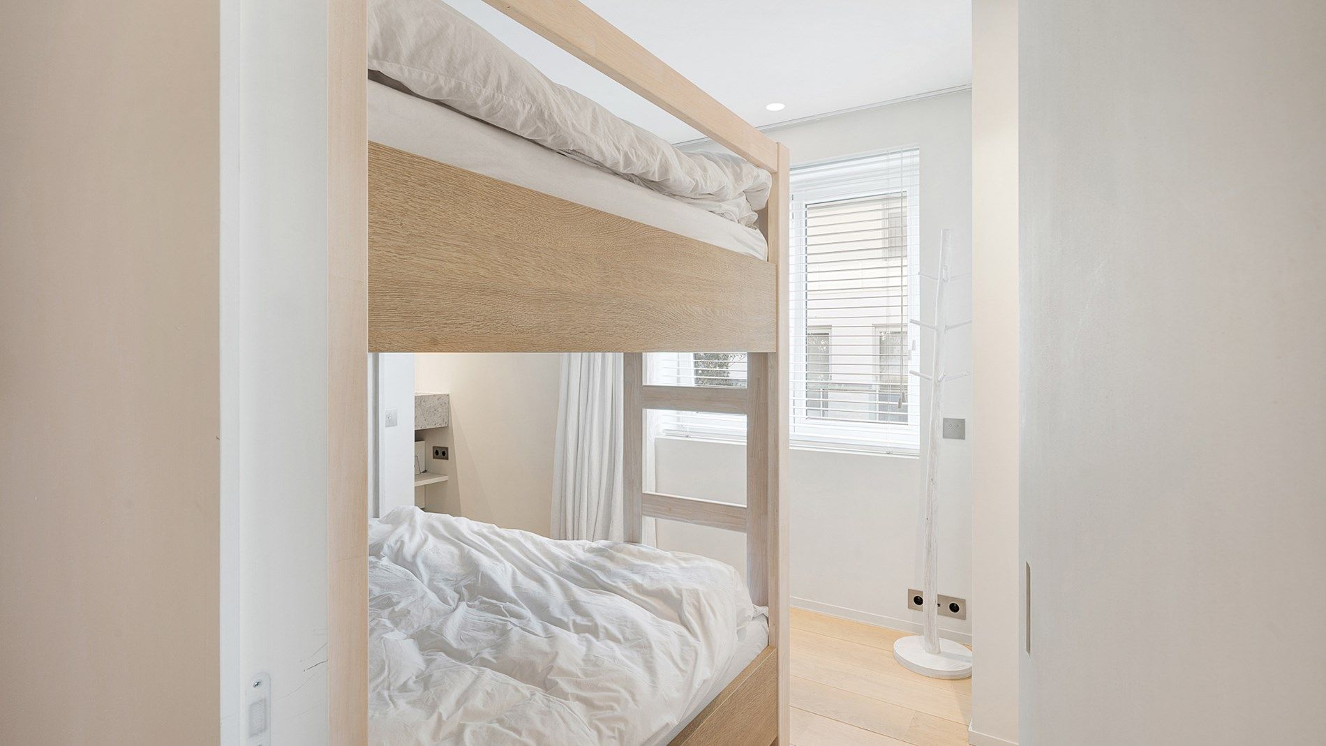 Uitzonderlijk hoekappartement met adembenemend zee-en duinenzicht langs de Wandeldijk in het Zoute foto 26