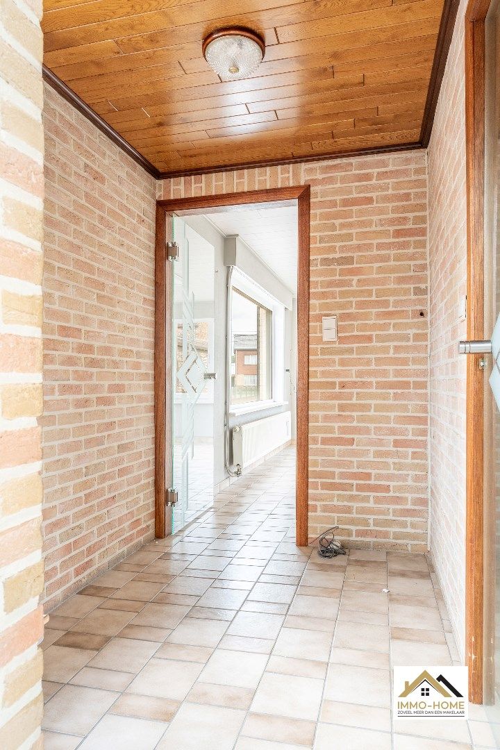 Op te frissen woning met ruime opslagplaats te Beervelde foto 14