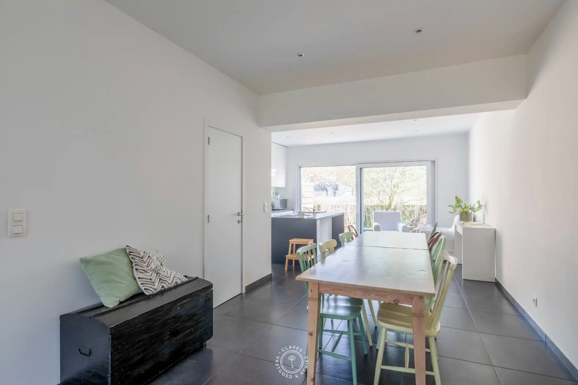 Aangename woning in de gegeerde Vogeltjeswijk foto 6