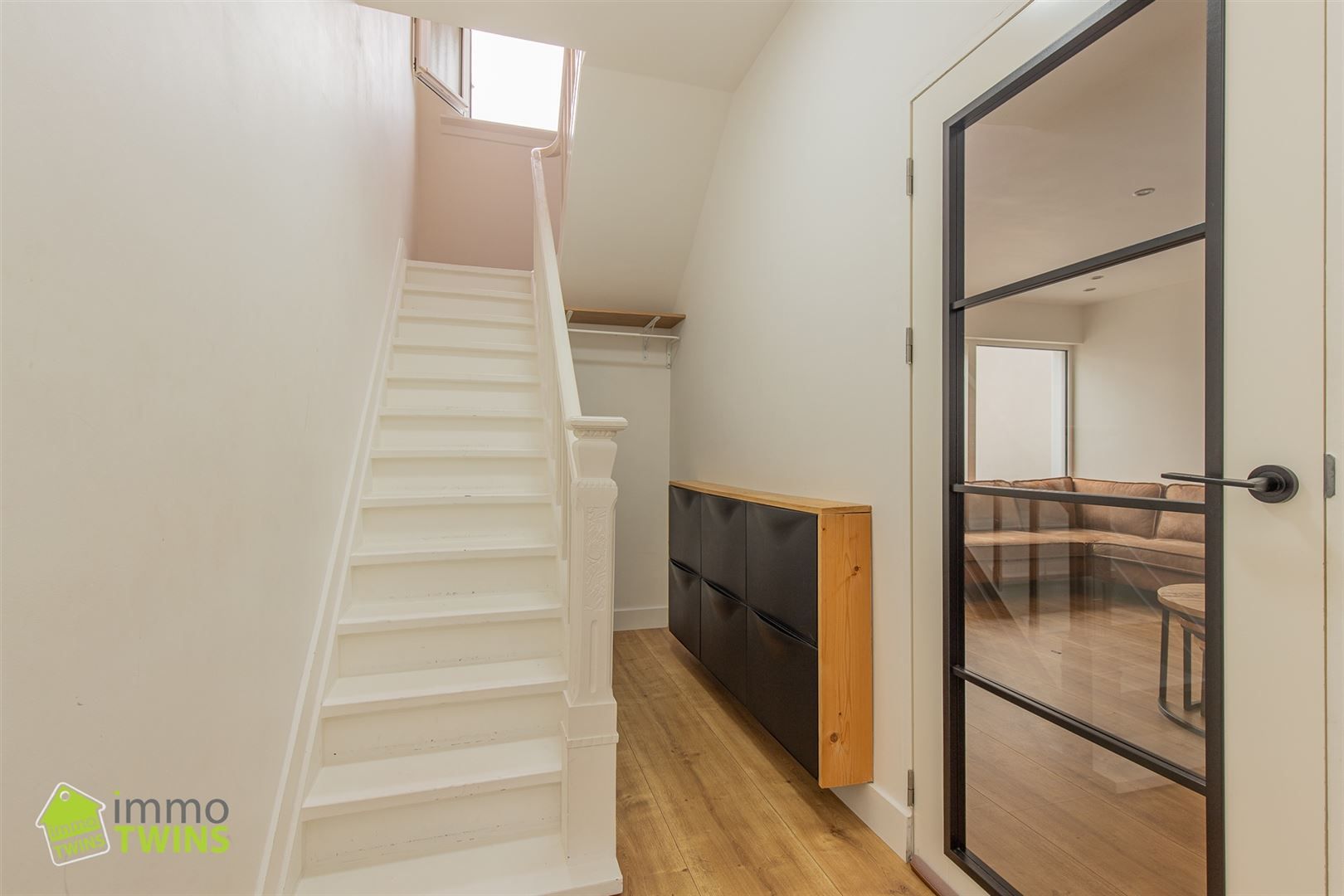 Instapklare woning met 3 slpks en ruime tuin te Zele foto 10