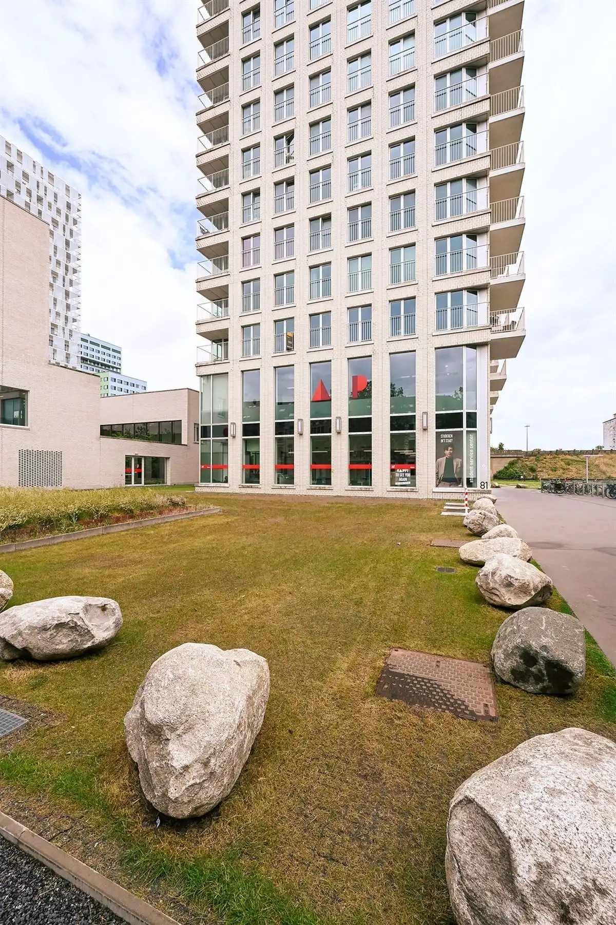 Lichtrijk 2-slaapkamerappartement met terras in de Lichttoren foto 26