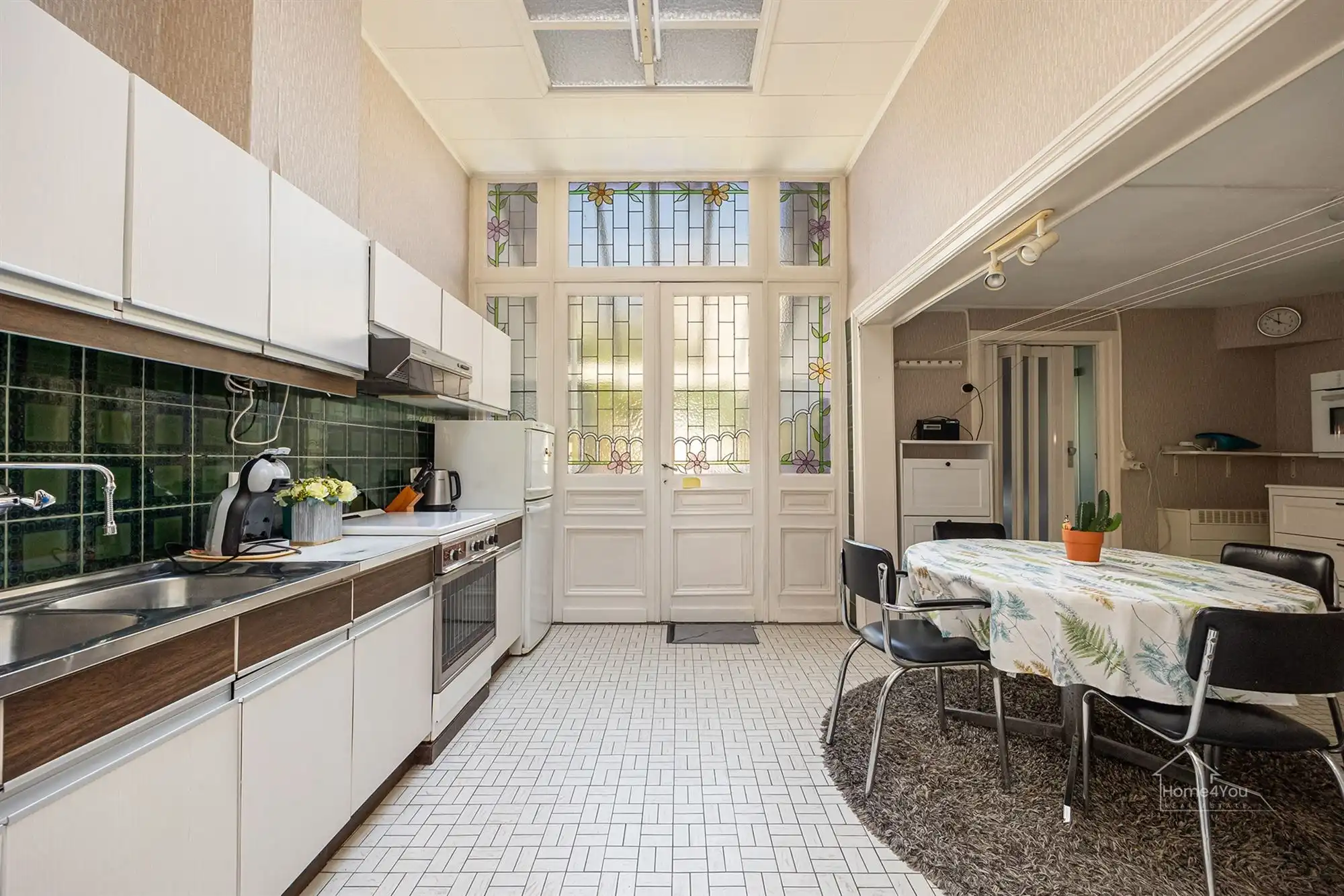 Authentiek herenhuis met 5 slaapkamers en tuin. foto 9