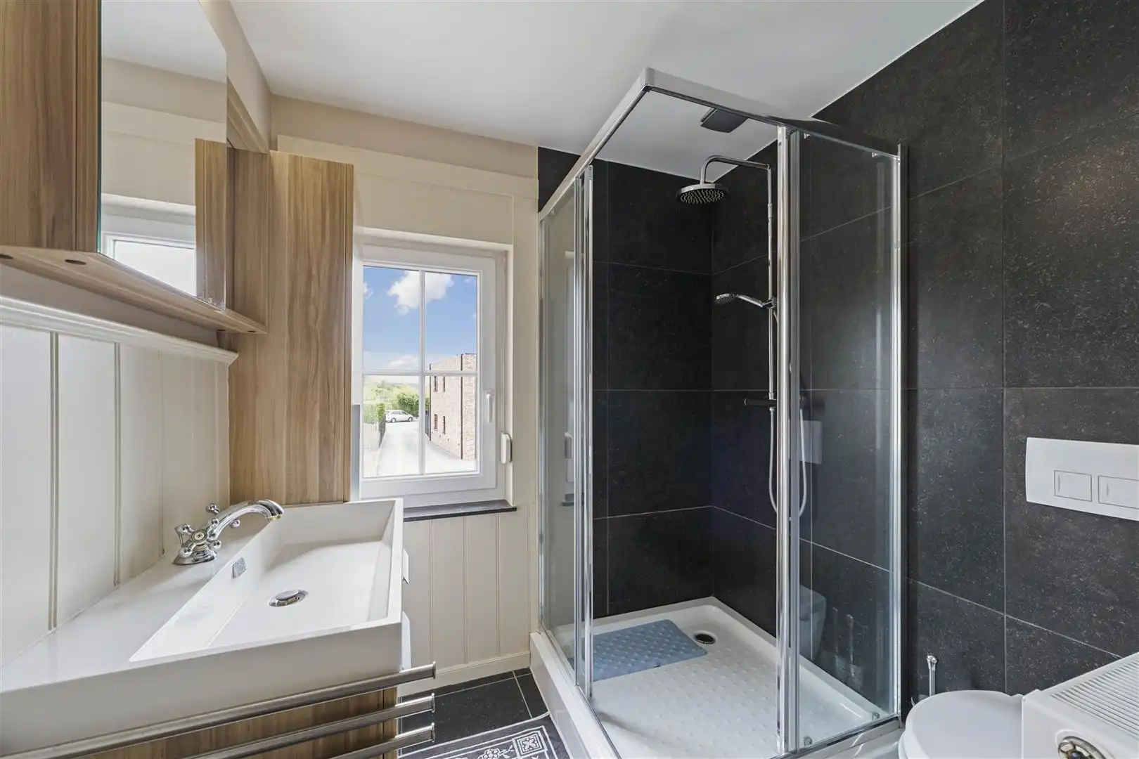 TE KOOP: Instapklare open bebouwing op een breed perceel van +13 are in Heppen! foto 12