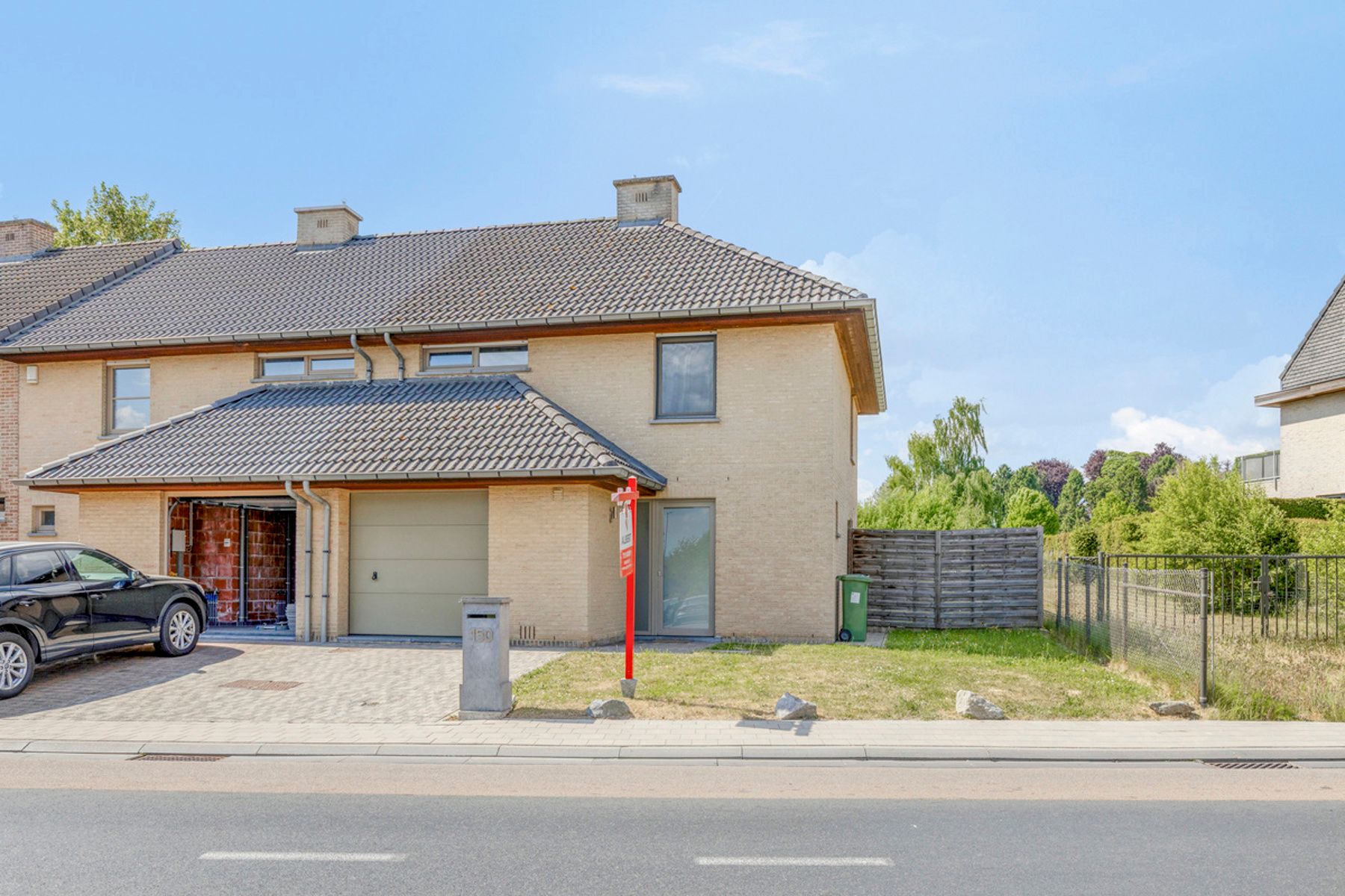 TE KOOP - recente halfopen bebouwing te Affligem foto {{pictureIndex}}