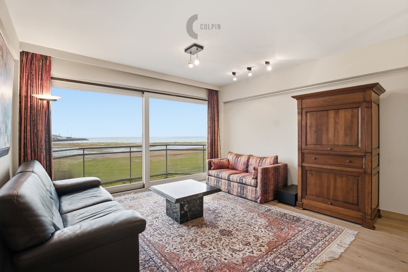 Uniek appartement met frontaal zeezicht én panoramisch uitzicht over “De Baai van Heist” foto 6